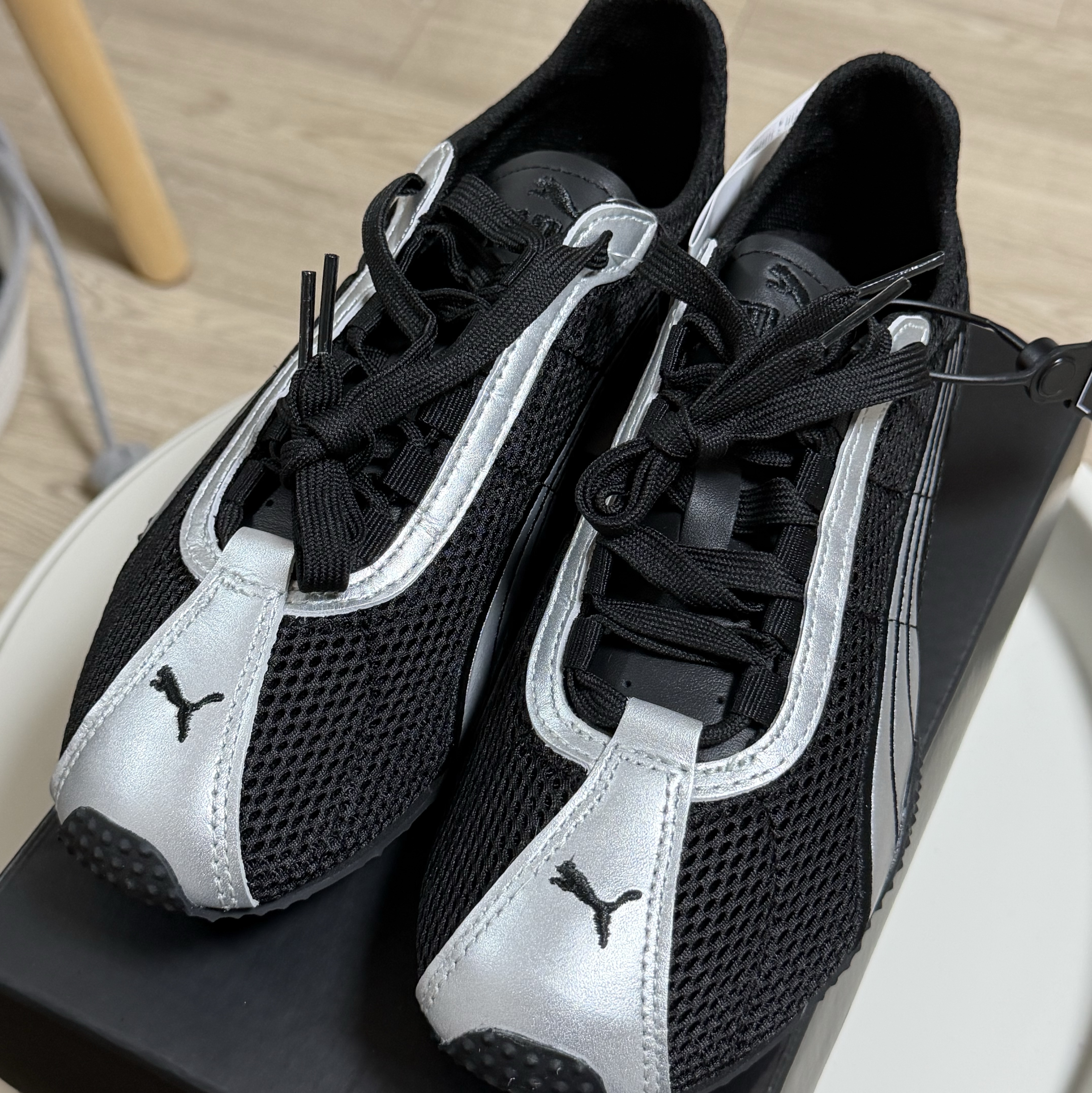 Puma H-street OG Black Silver 착용 스타일