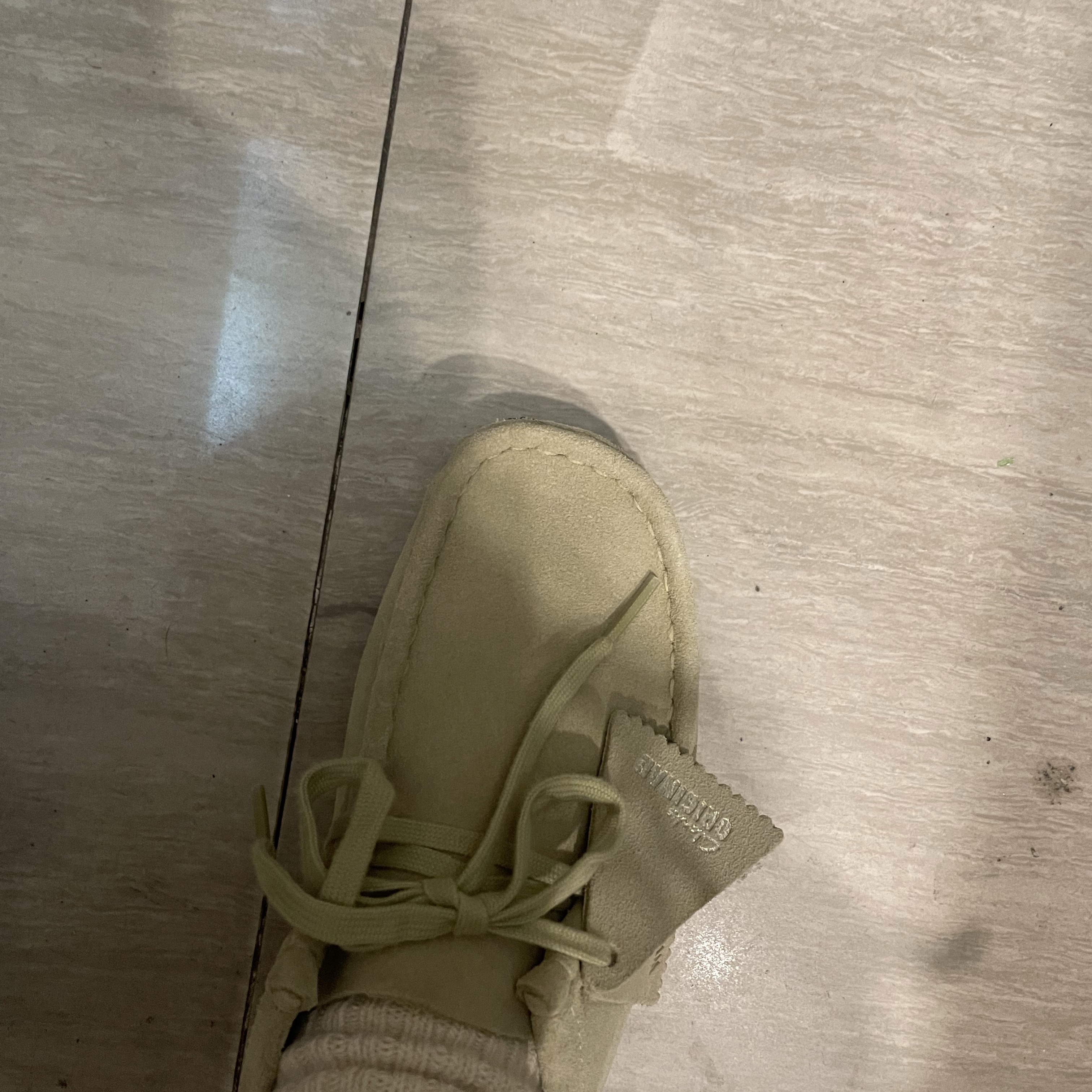 (W) Clarks Wallabee Maple Suede 착용 스타일 - 1
