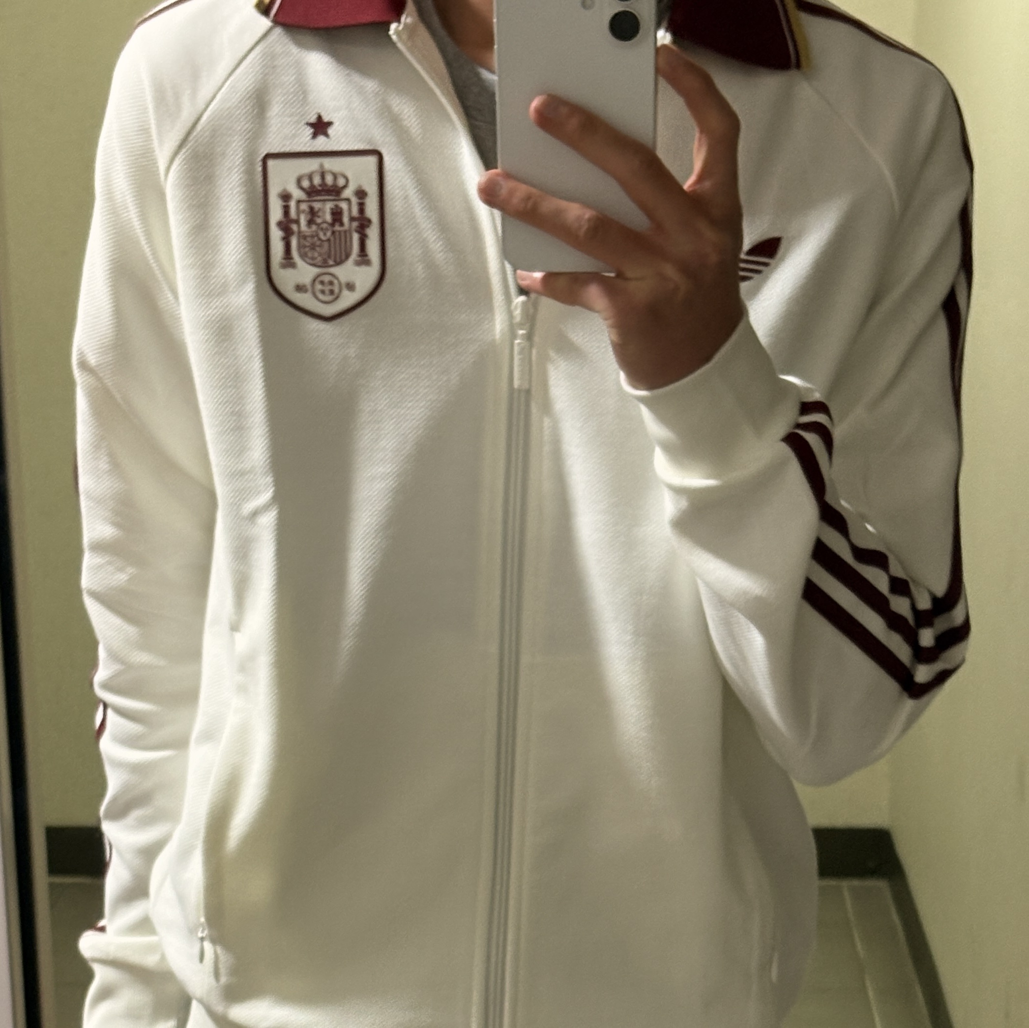 Adidas Spain Away Anthem Jacket Off White - KR Sizing (Non Marking Ver.) 착용 스타일