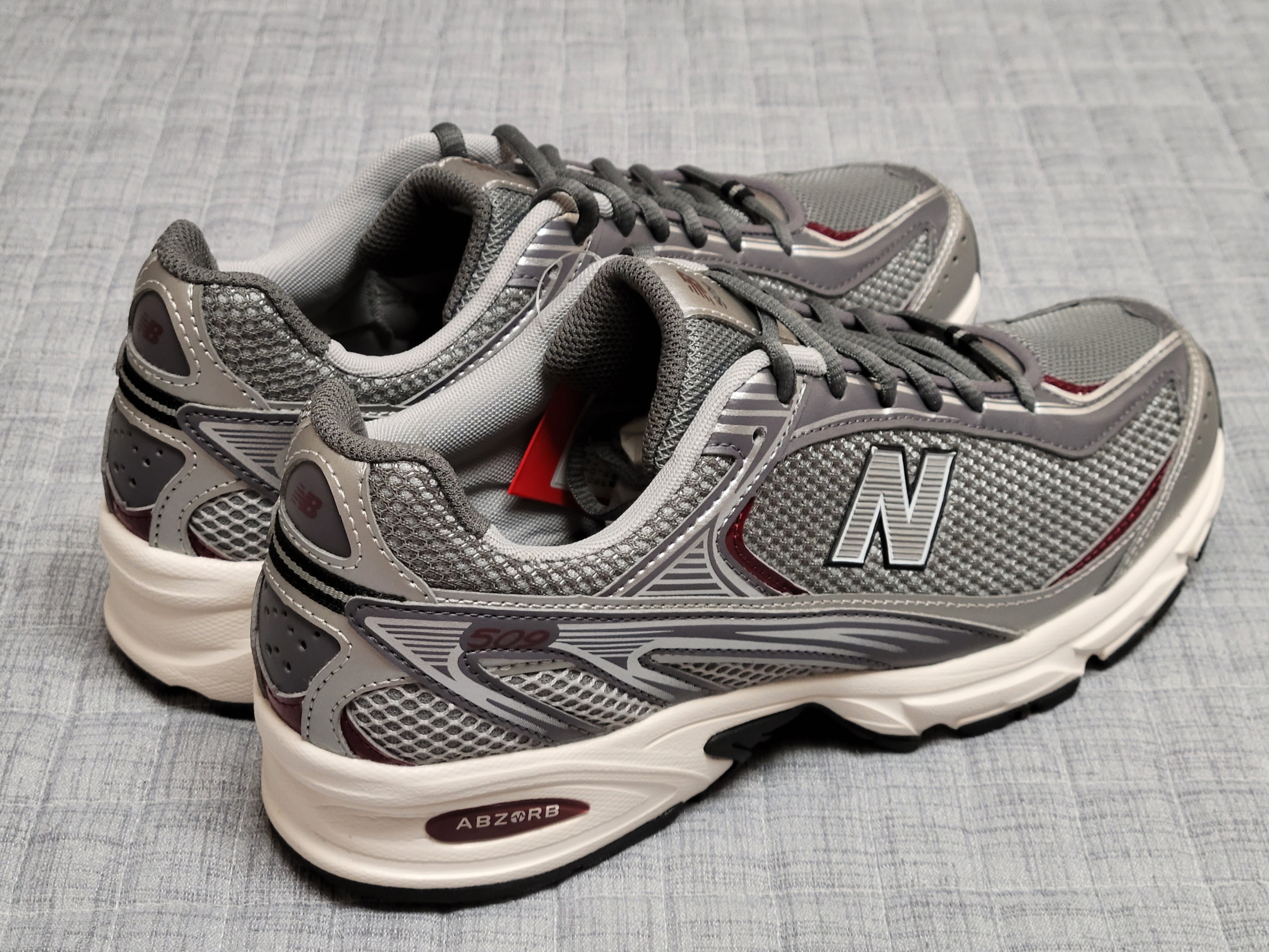 New Balance 509 Grey 착용 스타일 - 3