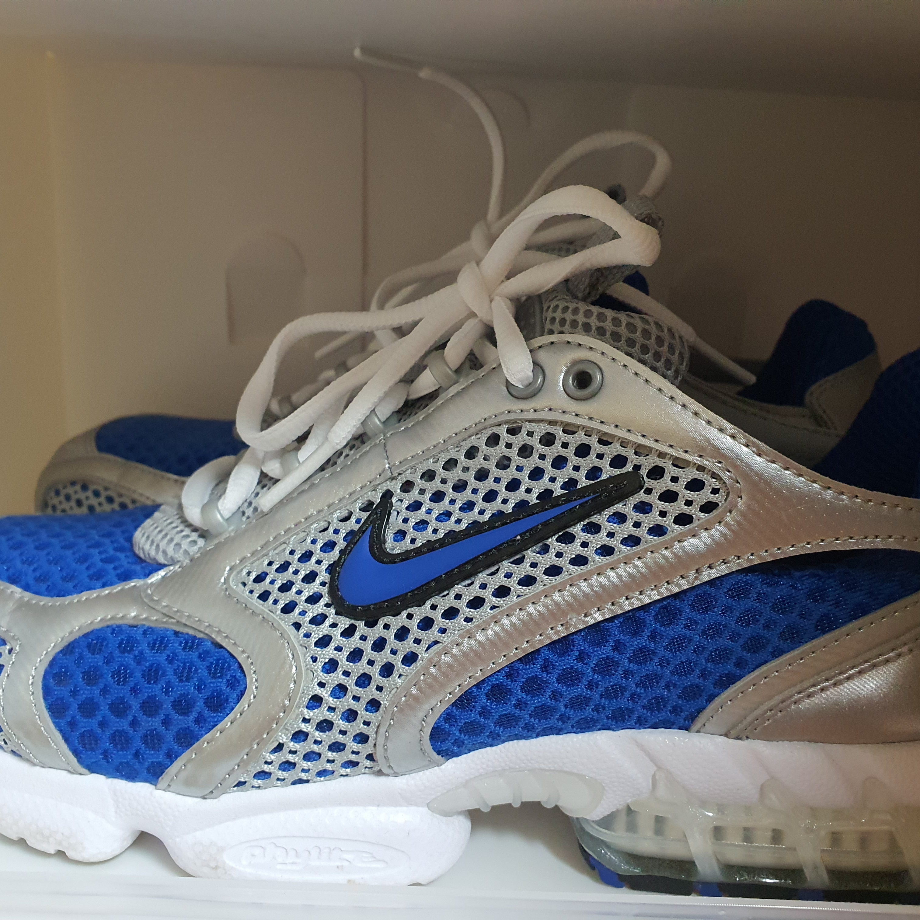 Nike Air Zoom Spiridon Cage 2 Varsity Royal 착용 스타일