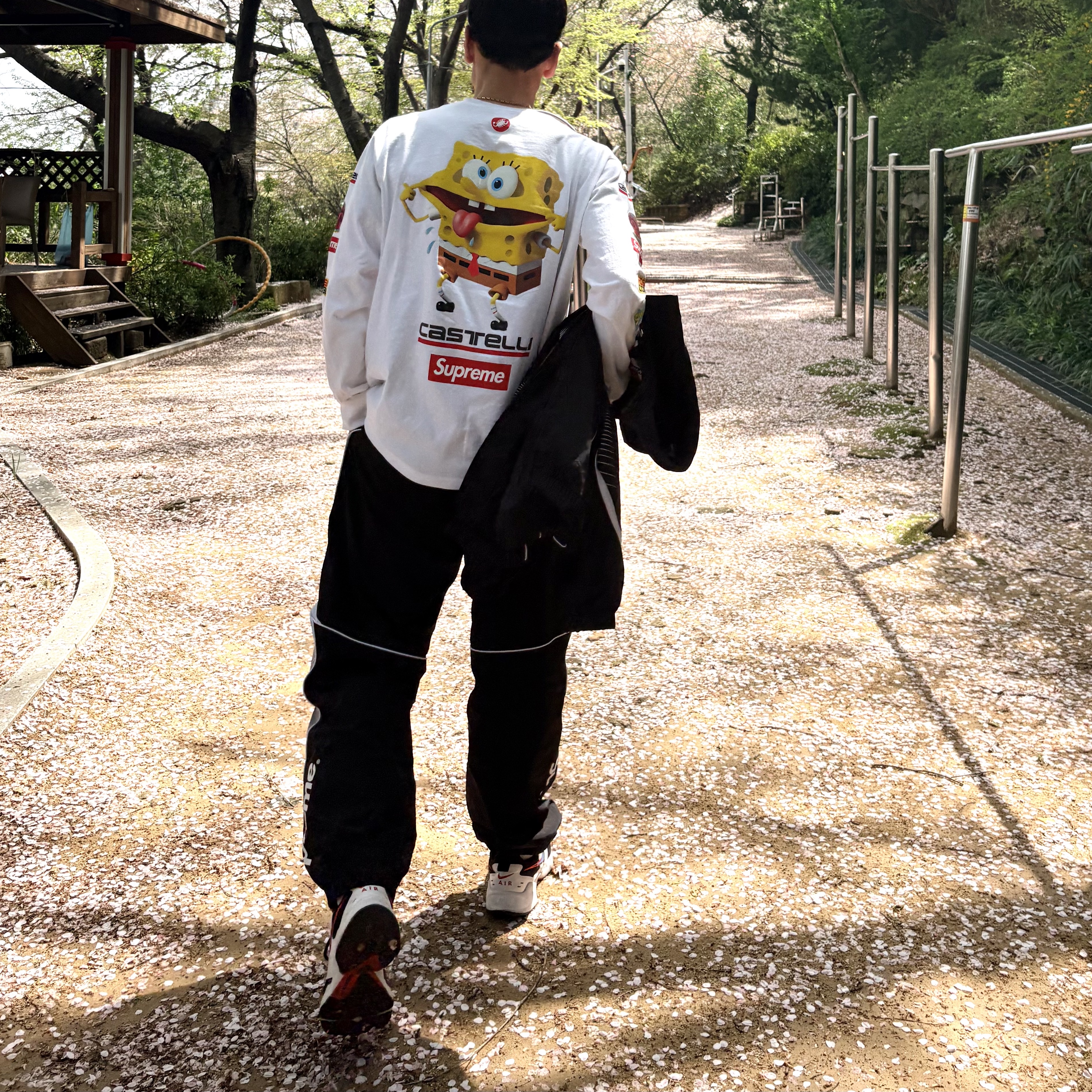 Supreme x SpongeBob SquarePants Castelli Racing L/S T-Shirt White - 25SS 착용 스타일 - 2