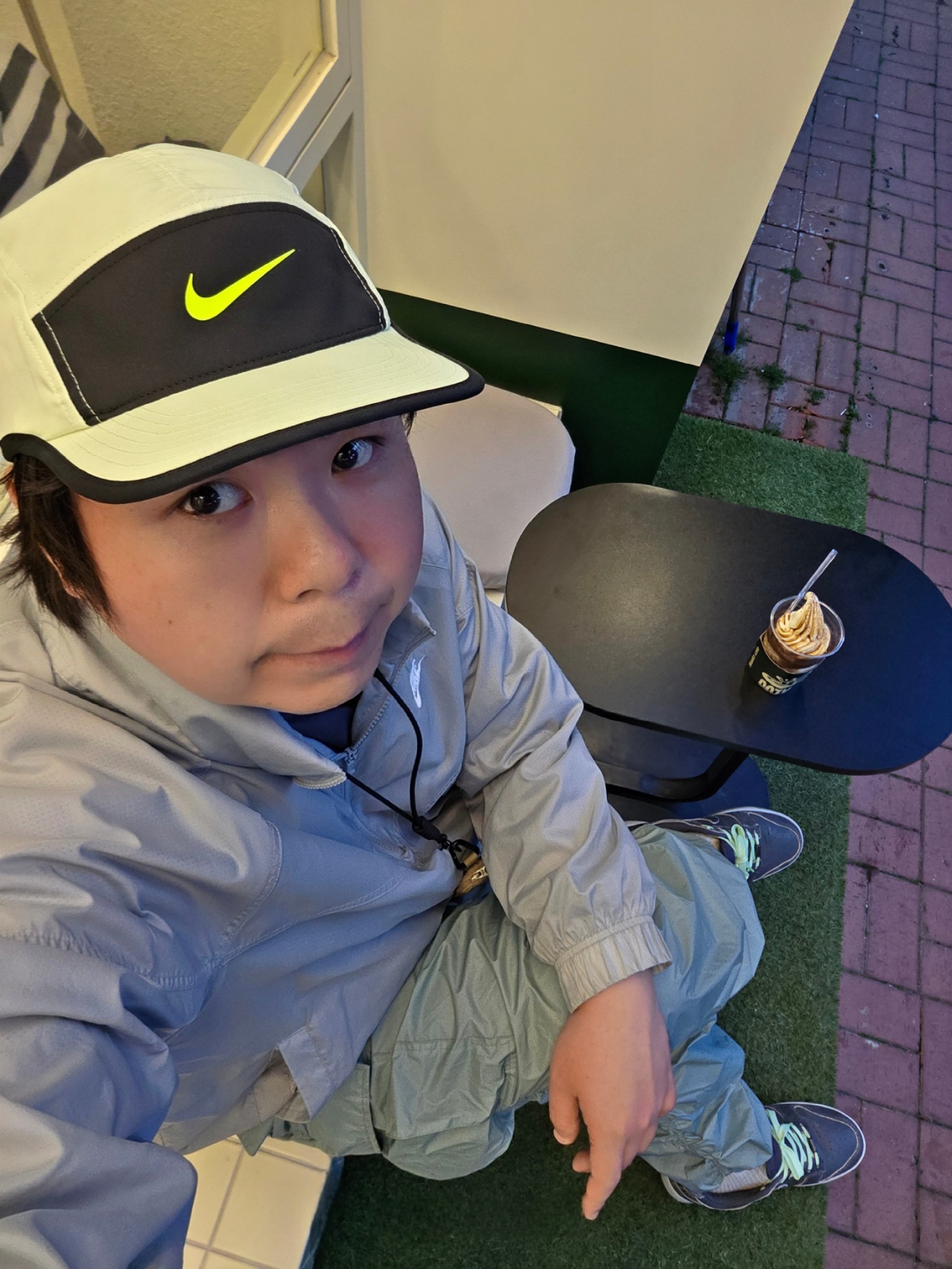 Nike Dri-Fit Fly Unstructured Swoosh Cap Barely Volt Black, Nike NSW Unlined Woven Windrunner Anorak Jacket Smoke Grey Heather - Asia 착용 스타일 - 5