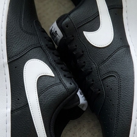 Nike Air Force 1 '07 Black White 착용 스타일