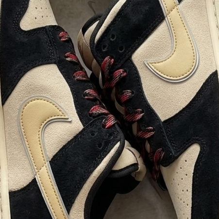 (W) Nike Dunk Low LX Black Suede 착용 스타일