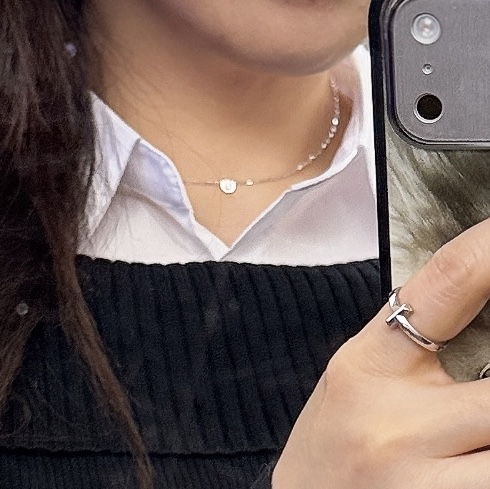 (W) Cartier D'Amour Necklace Small White Gold Diamond 착용 스타일
