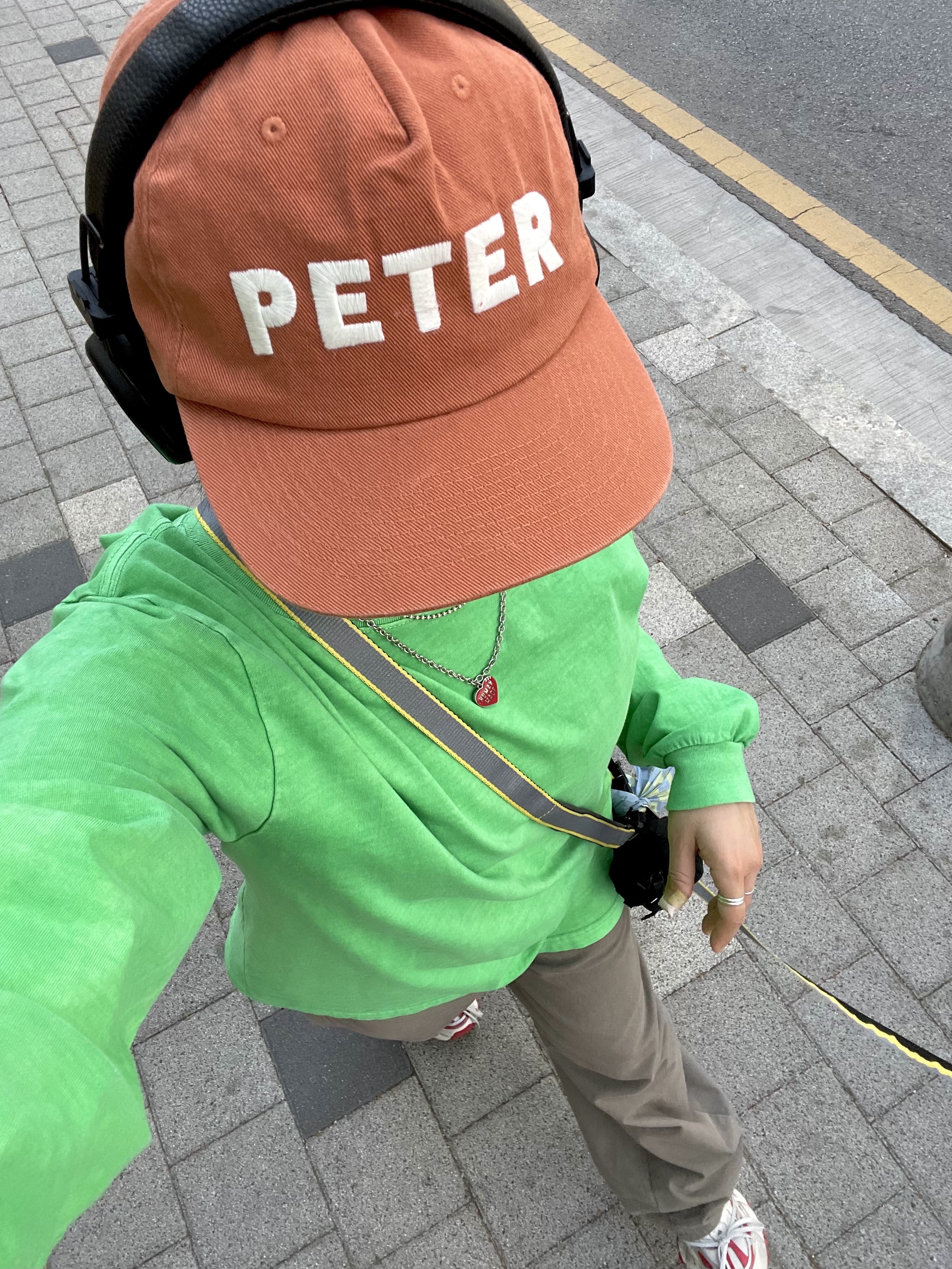 Marshall Major IV Black (Korean Ver.), My Name is Peter 5-Panel Peter Cap Orange 착용 스타일 - 1