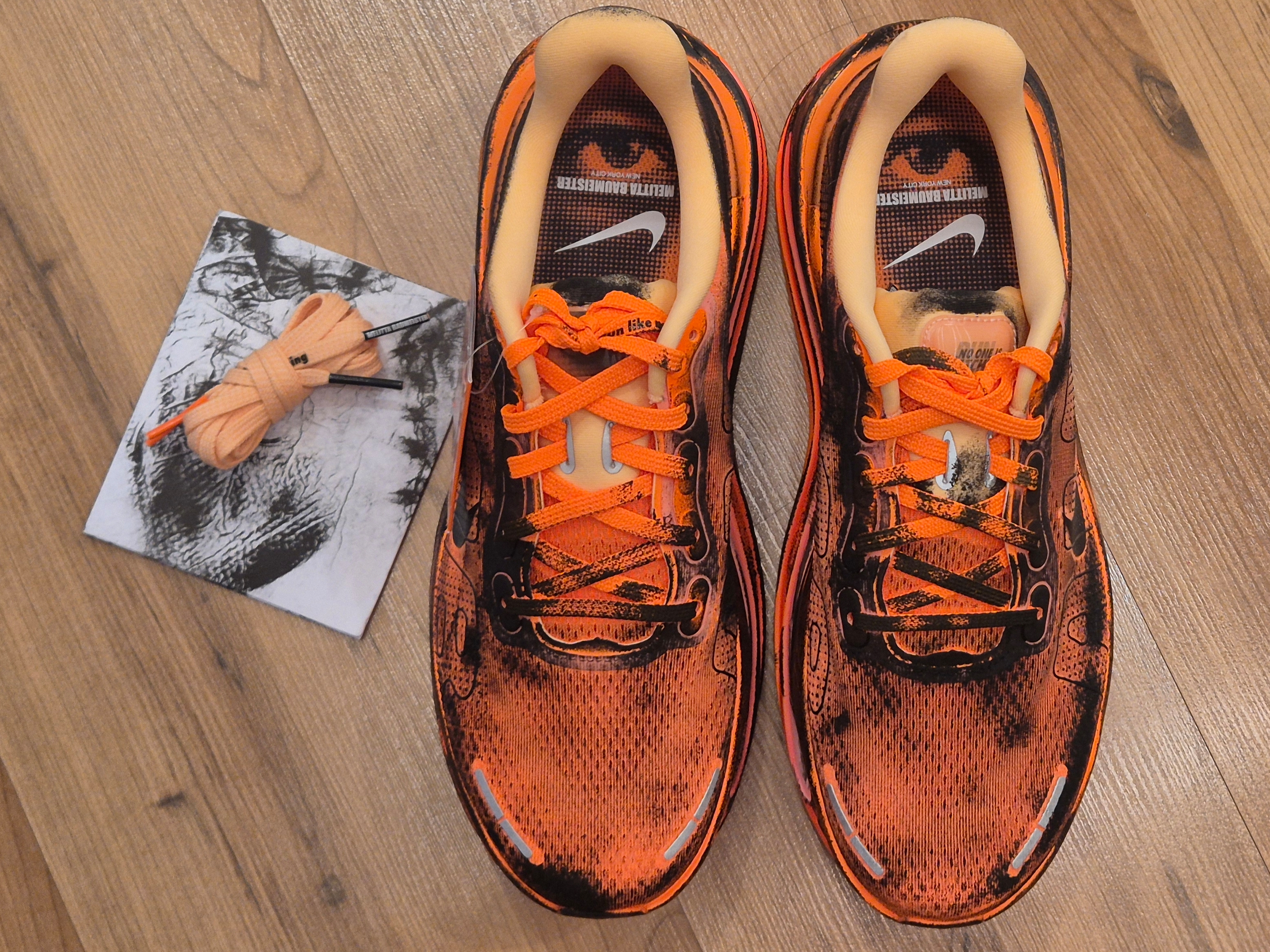 (W) Nike x Melitta Baumeister Vomero Premium Total Orange and Orange Chalk 착용 스타일 - 1