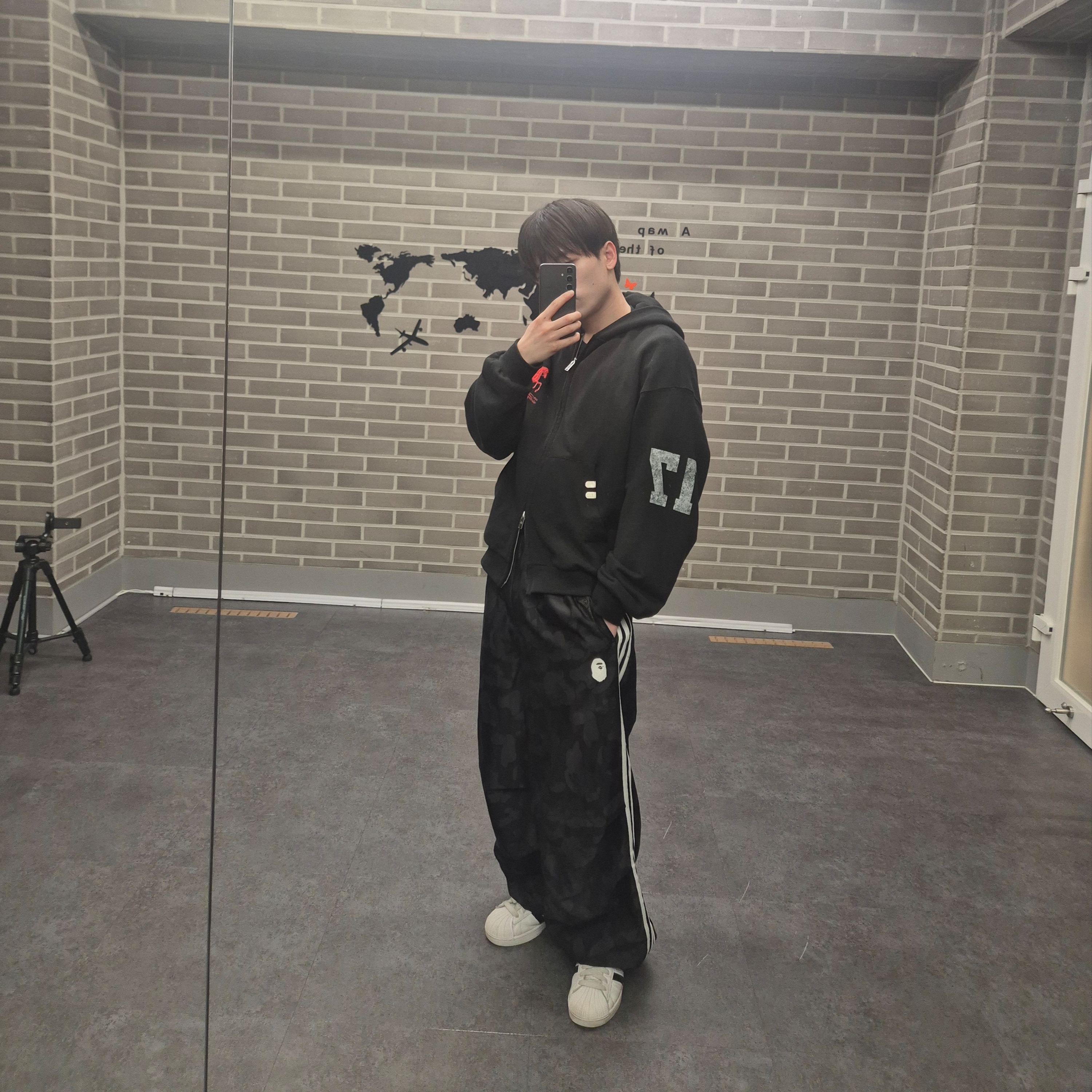 Adidas x BAPE Jacquard Pants Black - KR Sizing, Adidas x BAPE Jacquard Pants Black - US Sizing 착용 스타일 - 4