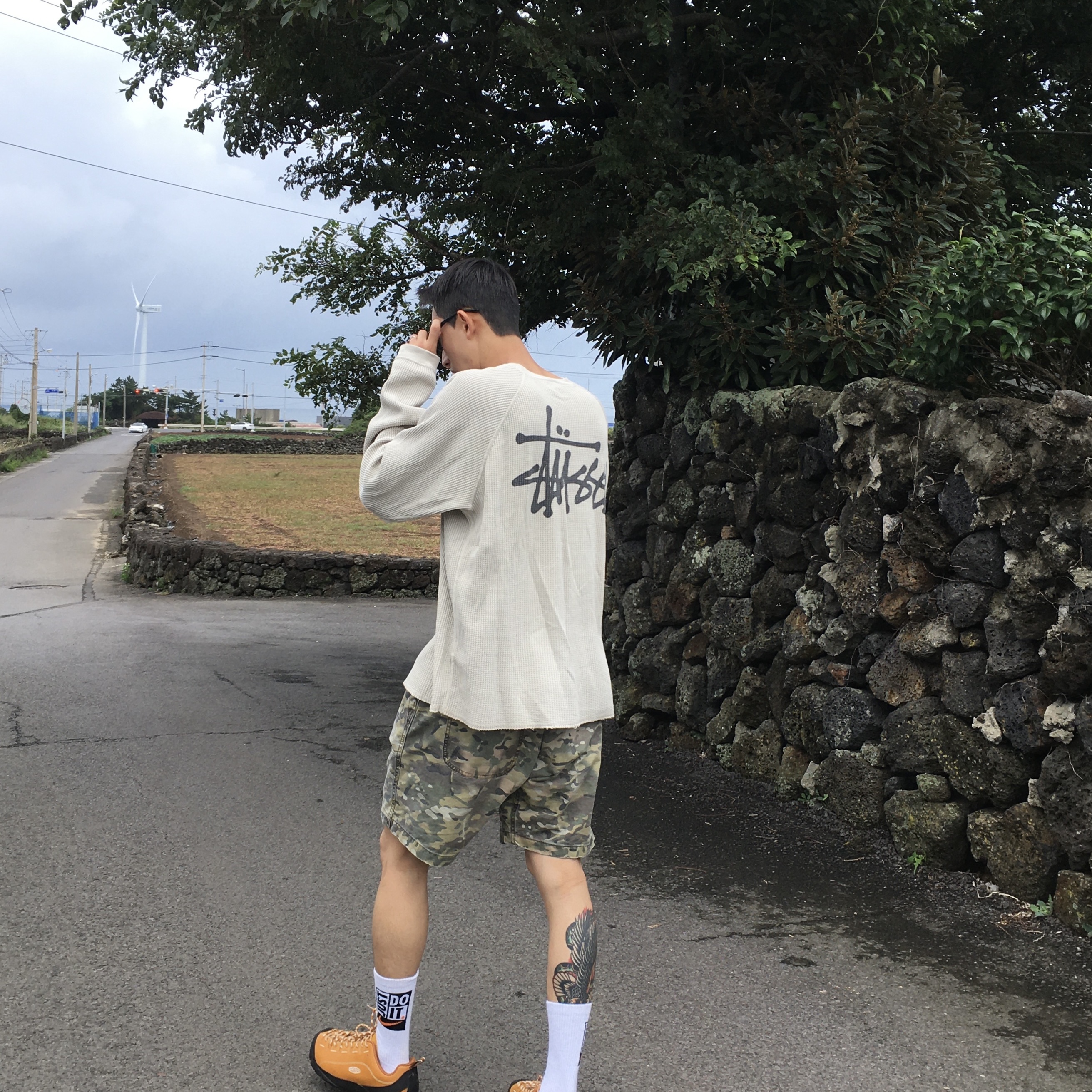 Stussy Raglan Thermal LS Crew Bone, Keen X THC Jasper Daytime Paisley Orange 착용 스타일 - 1