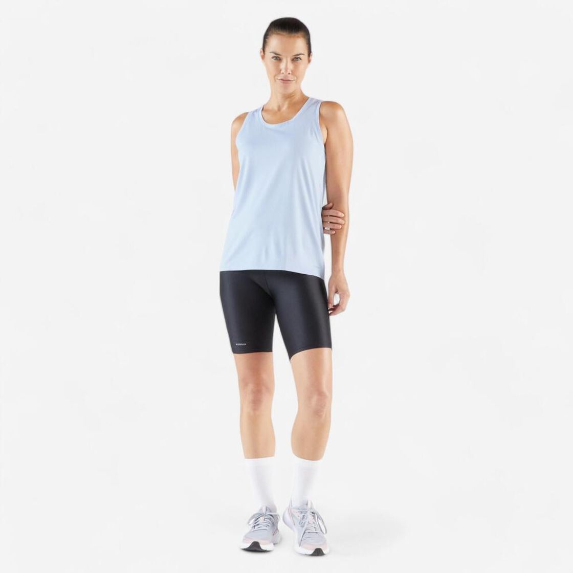 데카트론 여성 4부 러닝 레깅스 쇼츠 런 드라이 100 스모크 블랙(DECATHLON Women’s Running Tight Shorts Run Dry 100 Smoke Black) - 3