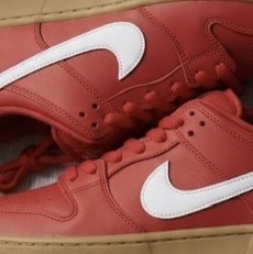 Nike SB Dunk Low Pro University Red White 착용 스타일