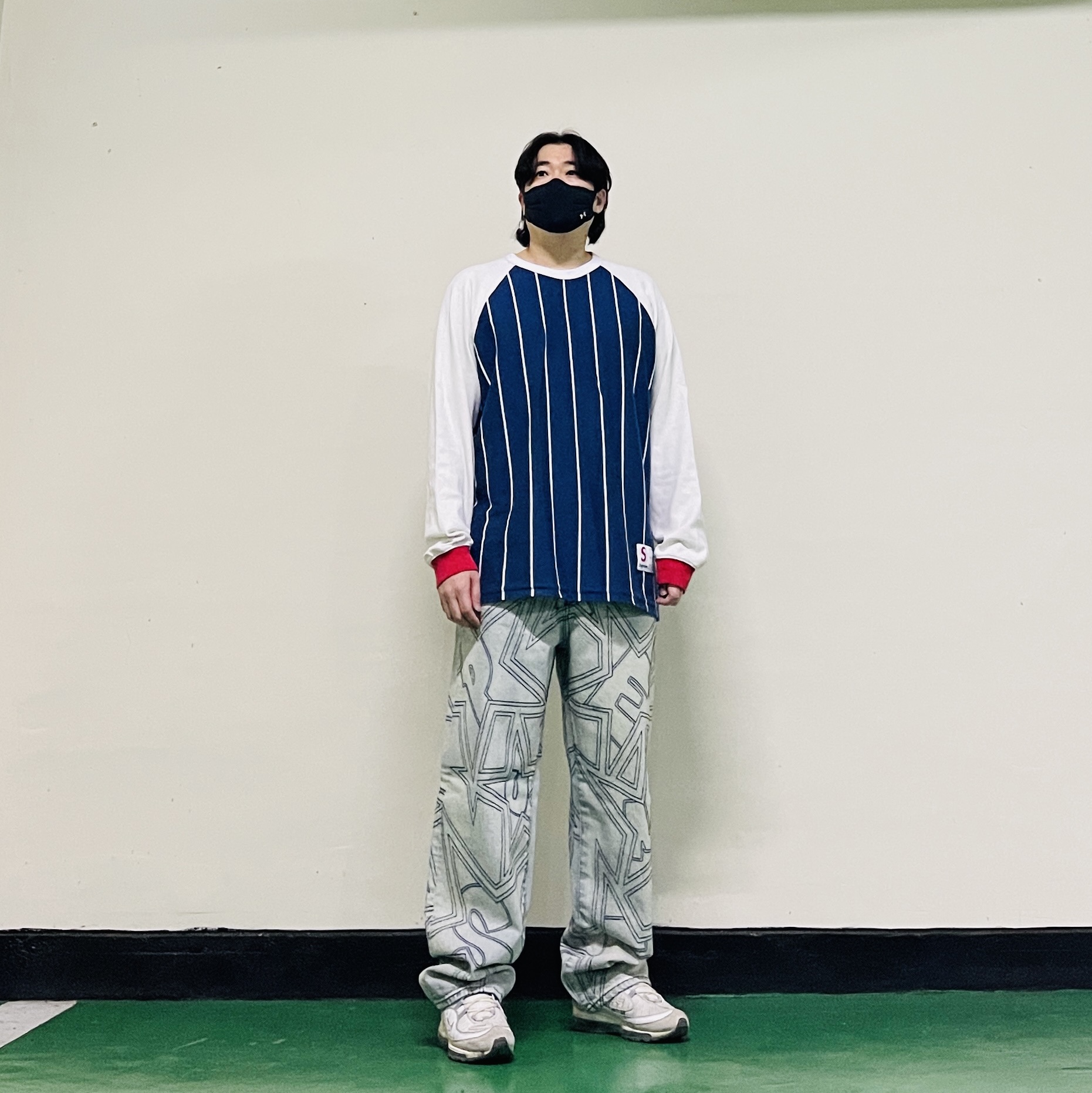 Nike Air Max 98 Summit White, Supreme Stars Topstitch Baggy Jeans Dirty - 25SS 착용 스타일 - 4