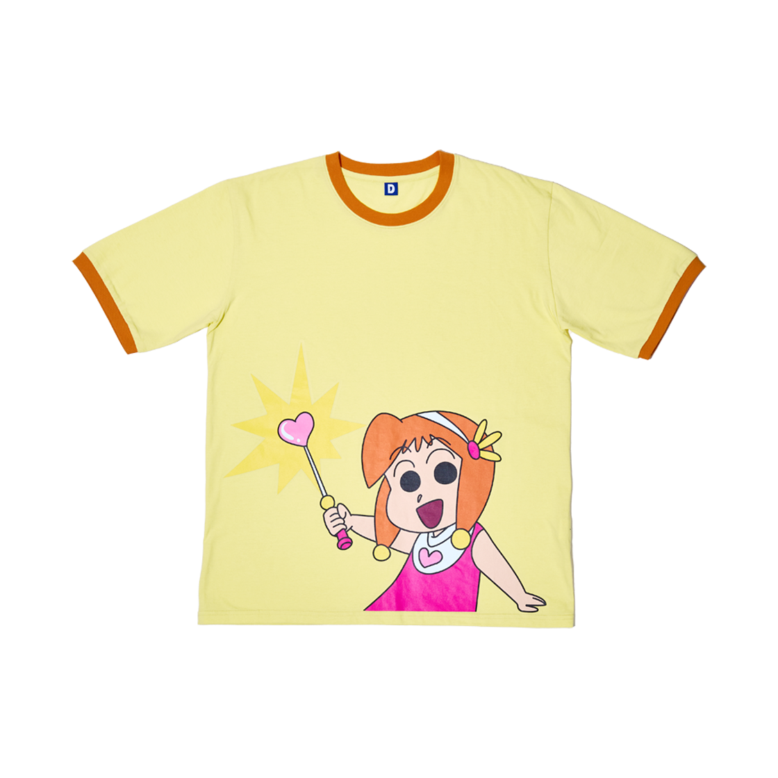 댄꼼마 X 짱구 철수의 모에피 반팔 야광티셔츠(DANCOMMA x Crayon Shin-chan Tetsuo’s Moe Outfit Glow-in-the-Dark Short Sleeve T-Shirt)