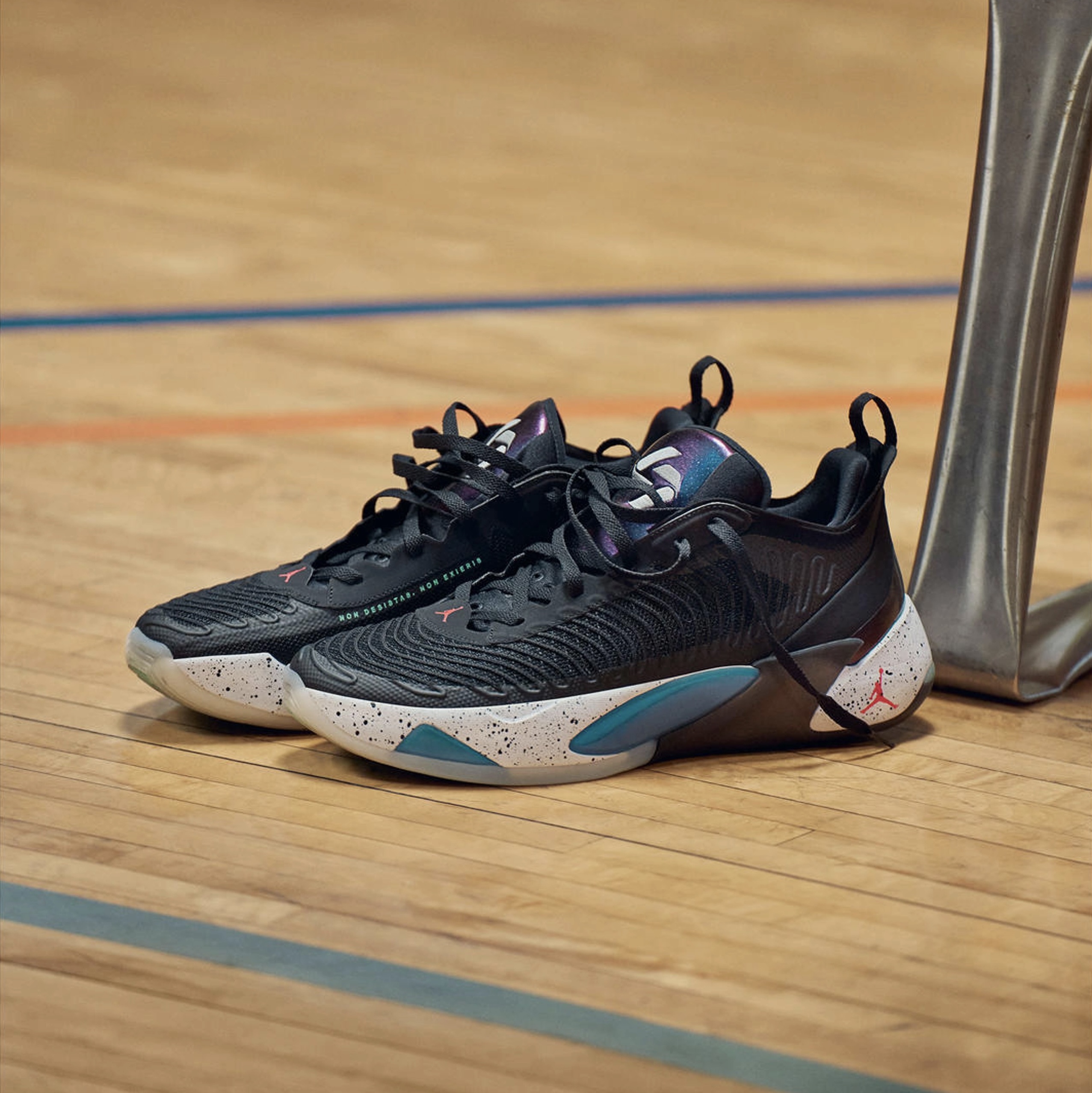 Jordan Luka 1 PF Black Metallic Silver 착용 스타일