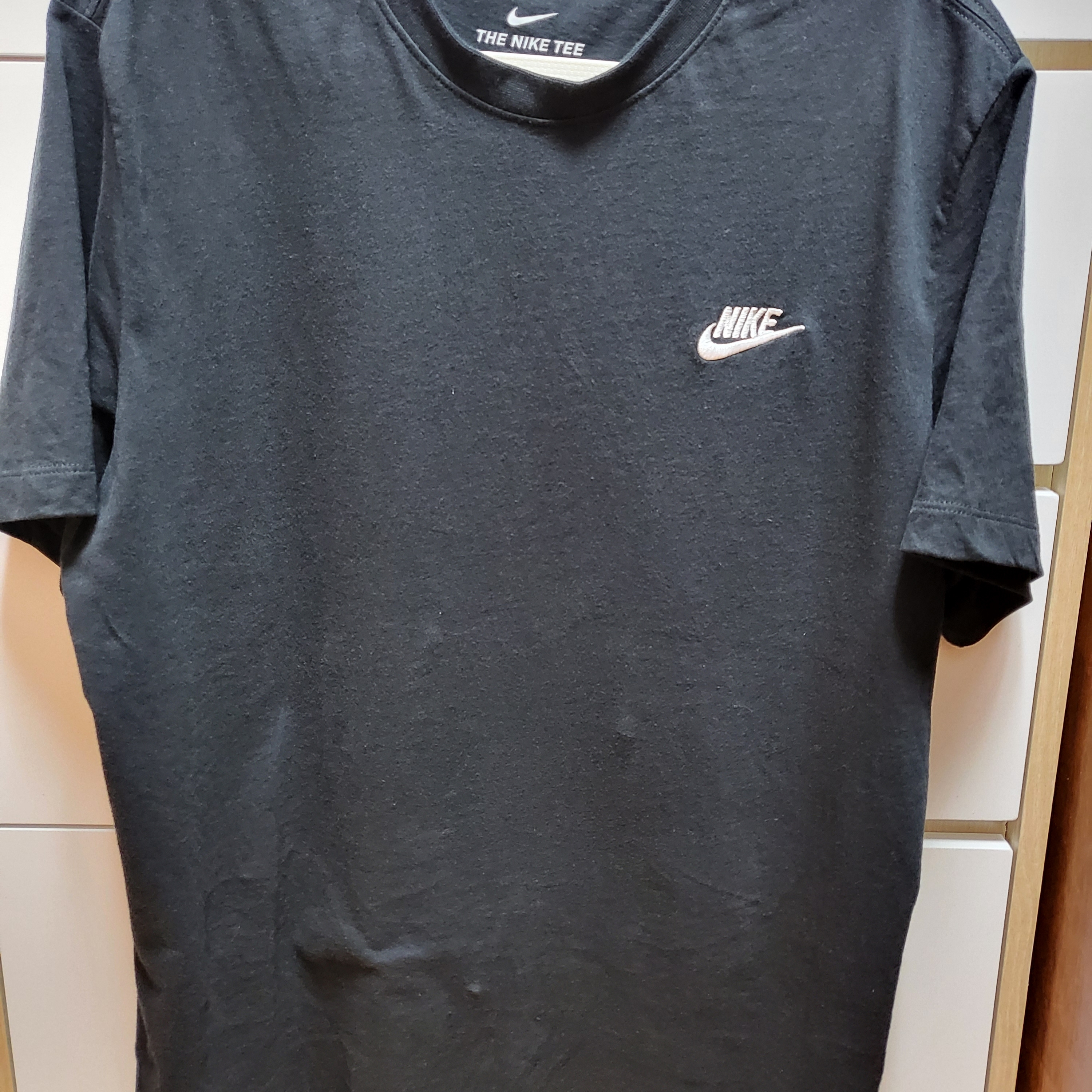 Nike NSW Club T-Shirt Black 착용 스타일