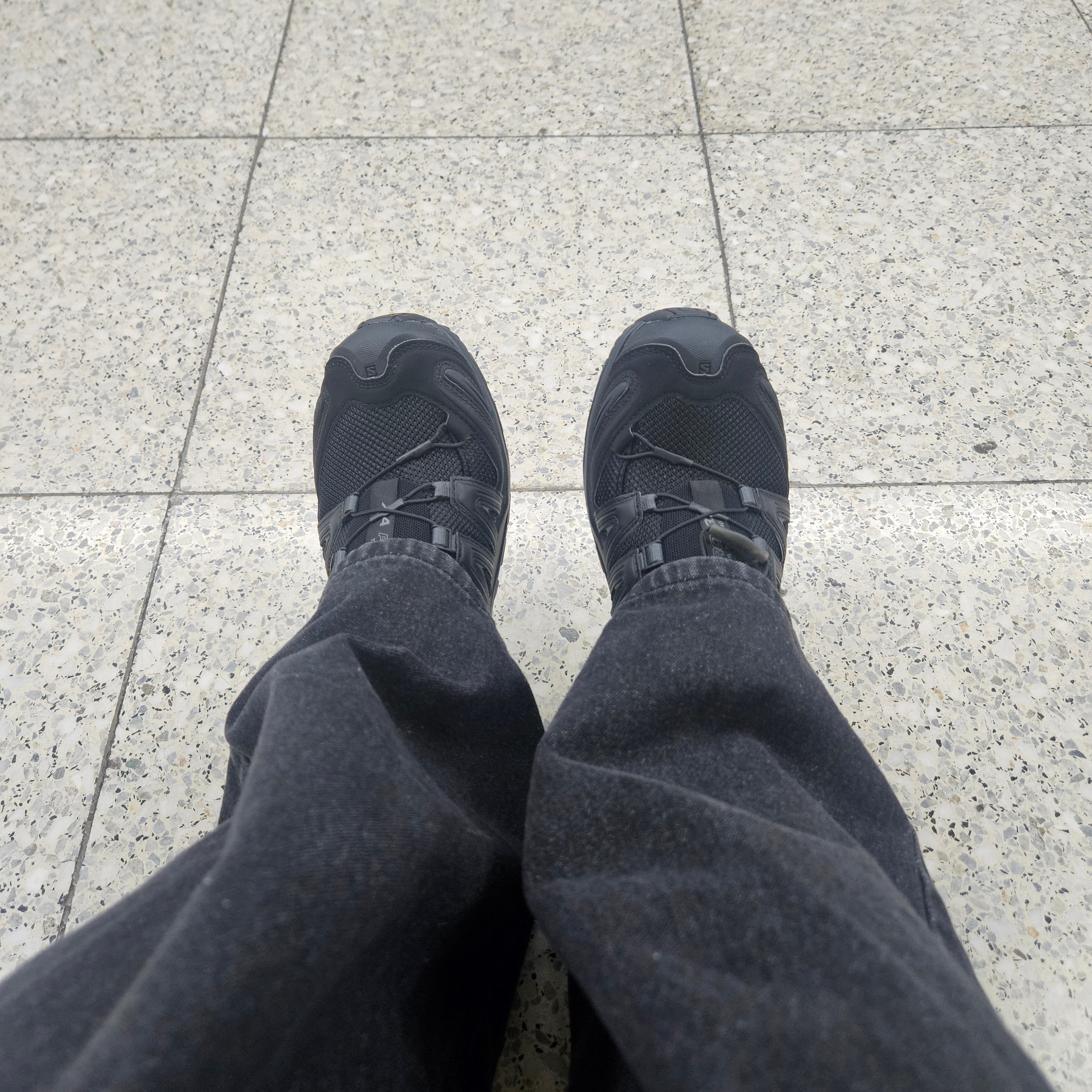 Salomon XA Pro 3D Black Magnet 착용 스타일