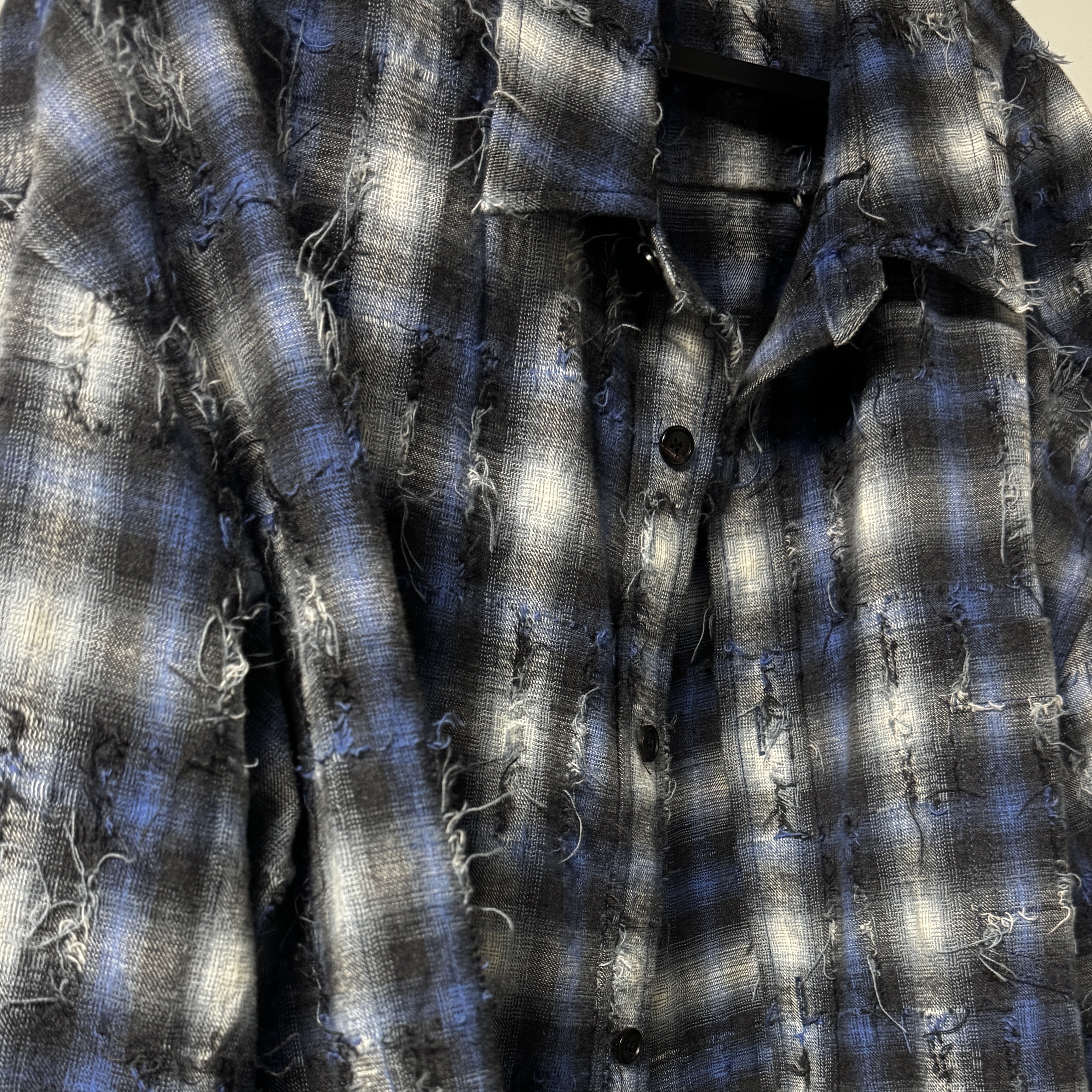 Juun.J Grid Needle Check Loose Fit Shirt Blue - 26SS 착용 스타일 - 2