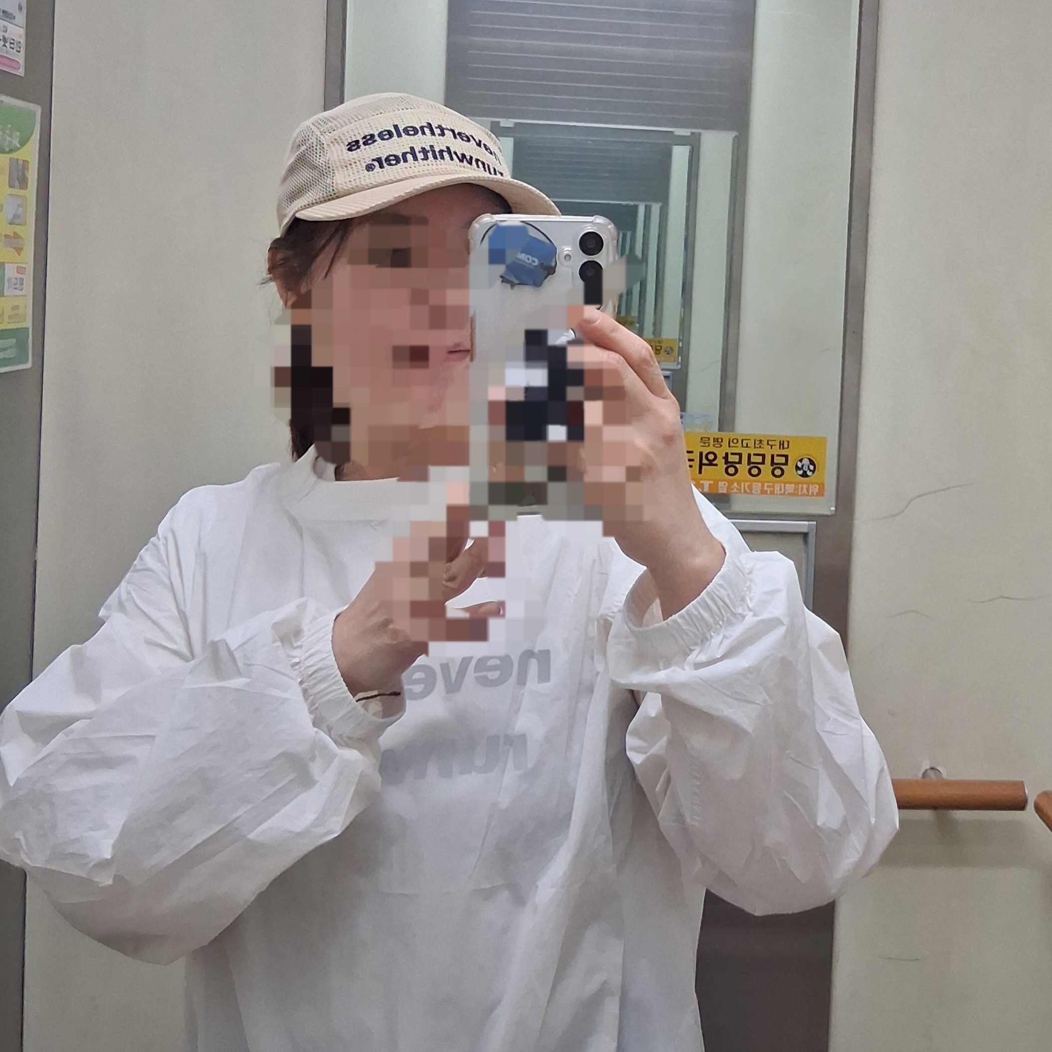 [KREAM 단독] runwhither Mesh Cap Beige 착용 스타일
