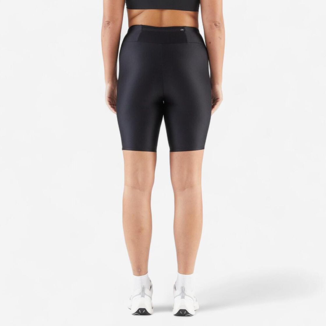 데카트론 여성 4부 러닝 레깅스 쇼츠 런 드라이 100 스모크 블랙(DECATHLON Women’s Running Tight Shorts Run Dry 100 Smoke Black) - 2
