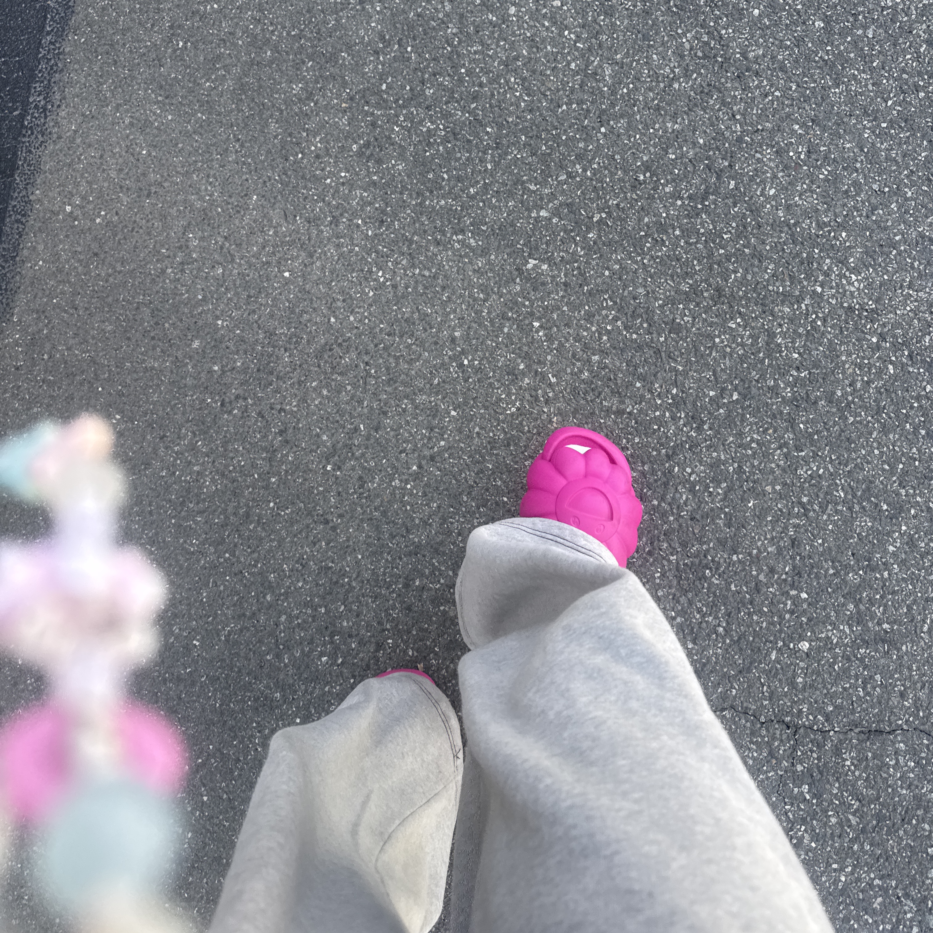 Ohana Hatake Ohana Full-Bloom Slipper Raspberry Rose 착용 스타일