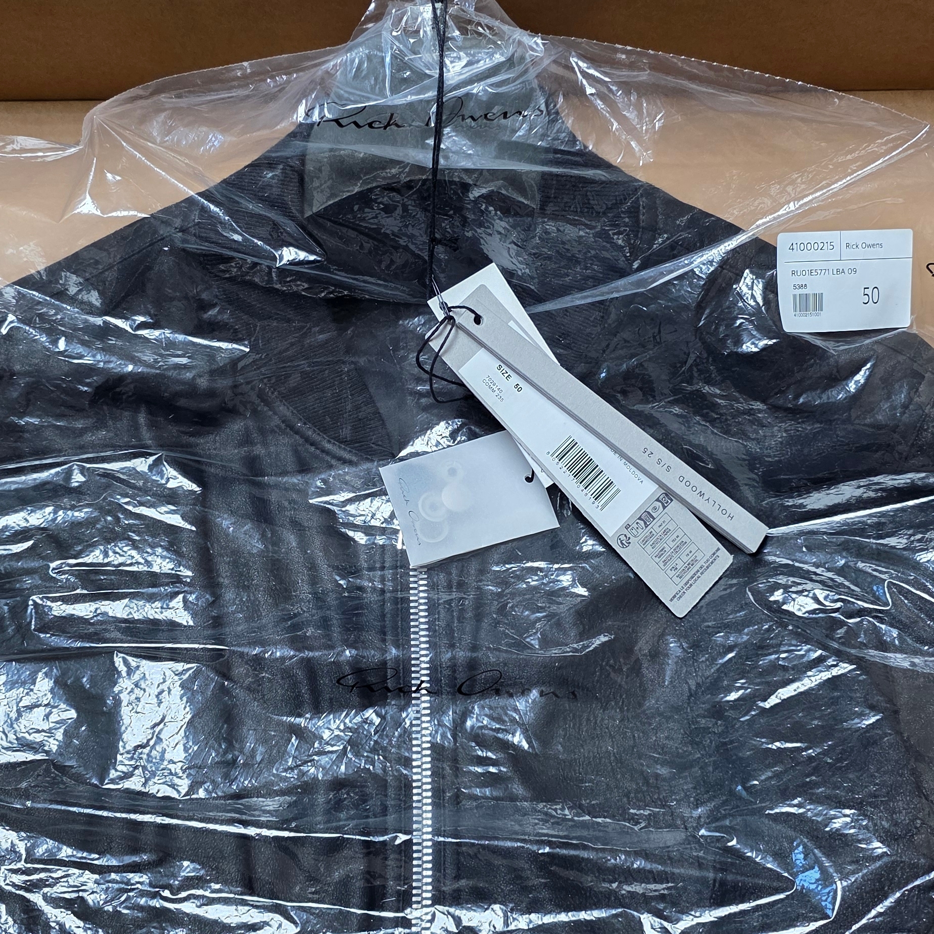 Rick Owens Bauhaus Flight Bomber Jacket Black 착용 스타일 - 1