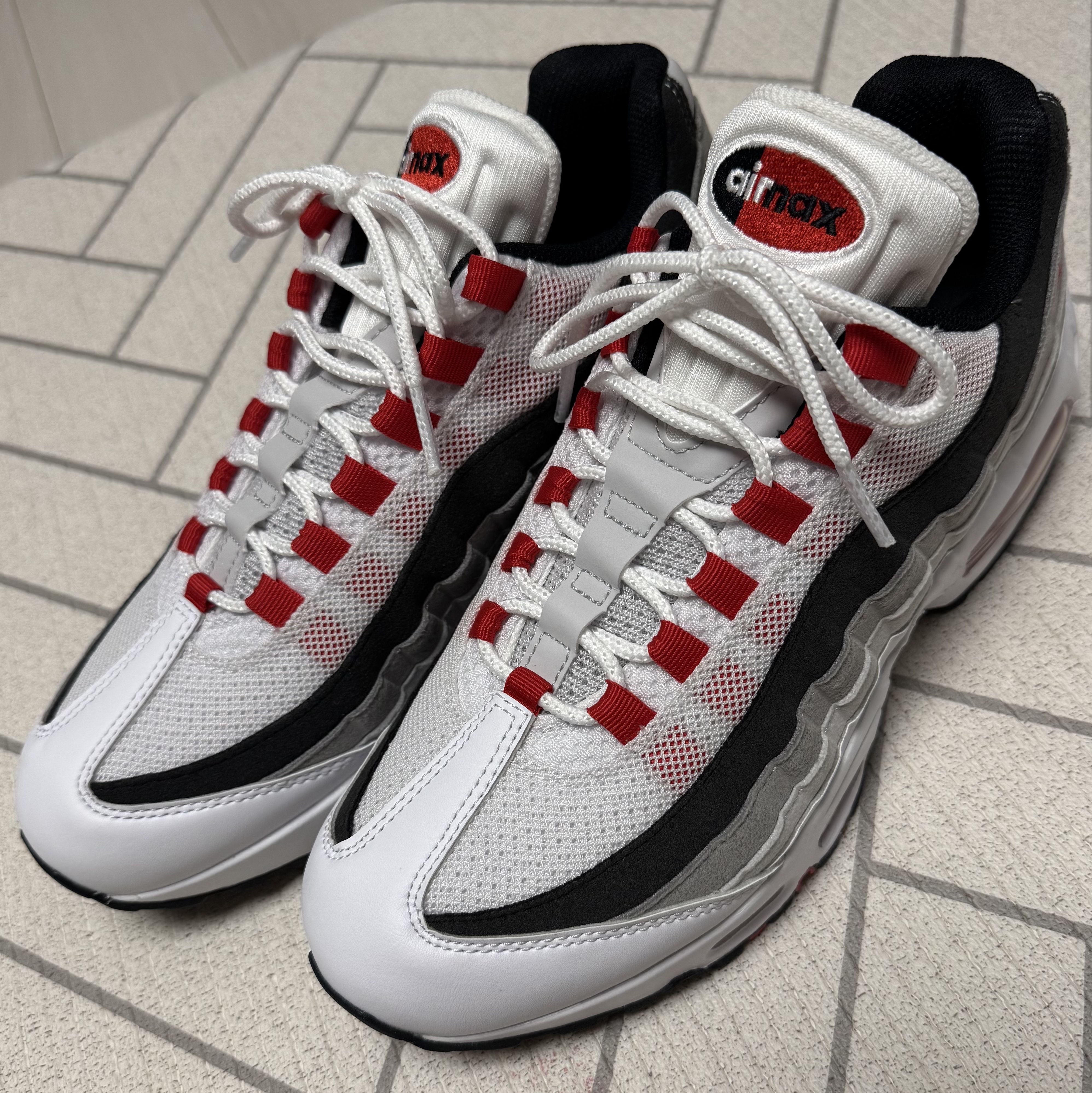 Nike Air Max 95 Big Bubble Comet Red 착용 스타일