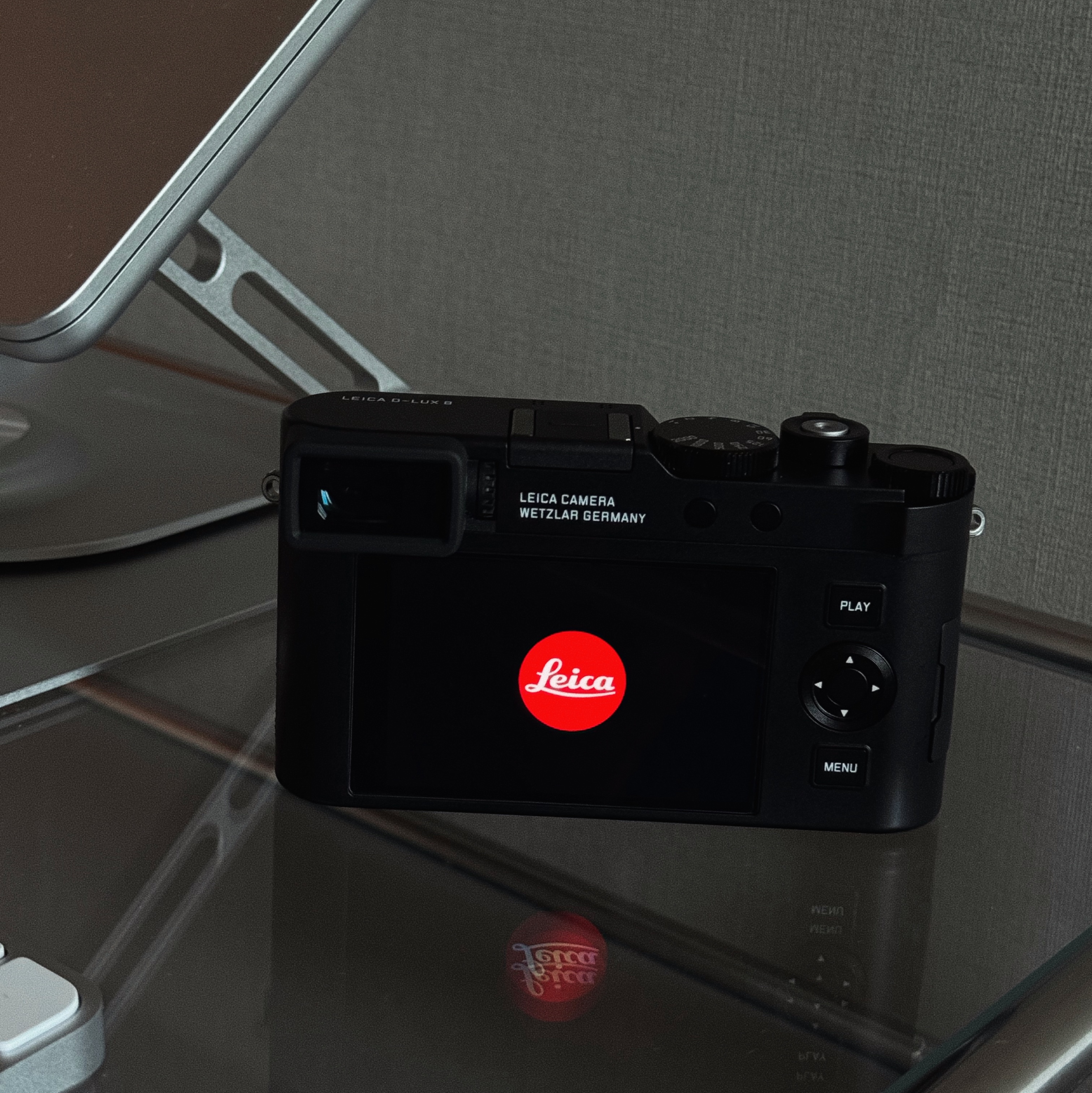 Leica D-Lux 8 Black (Korean Ver.) 착용 스타일 - 2