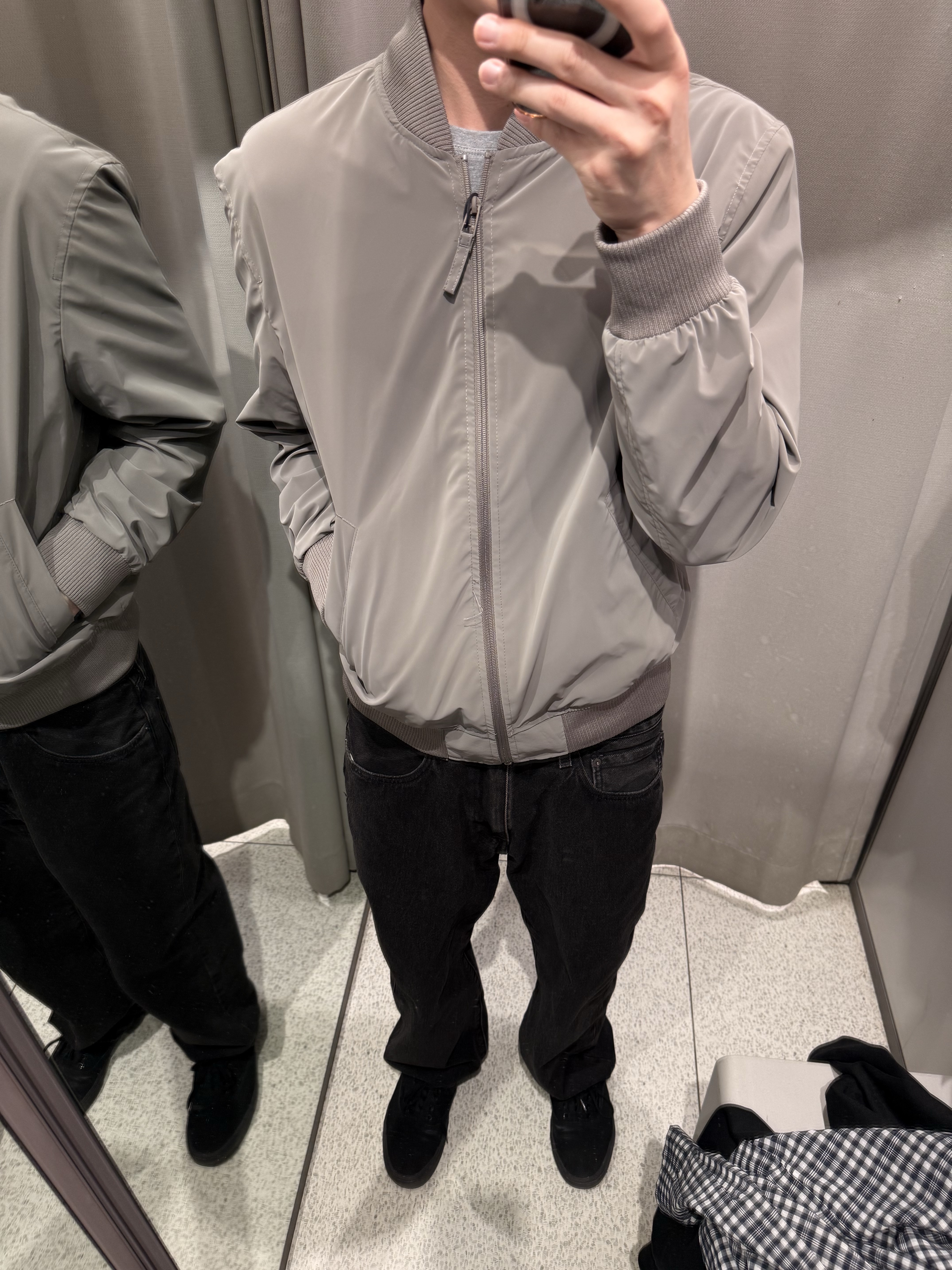 Levi's 568 Loose Straight Jeans Black 착용 스타일