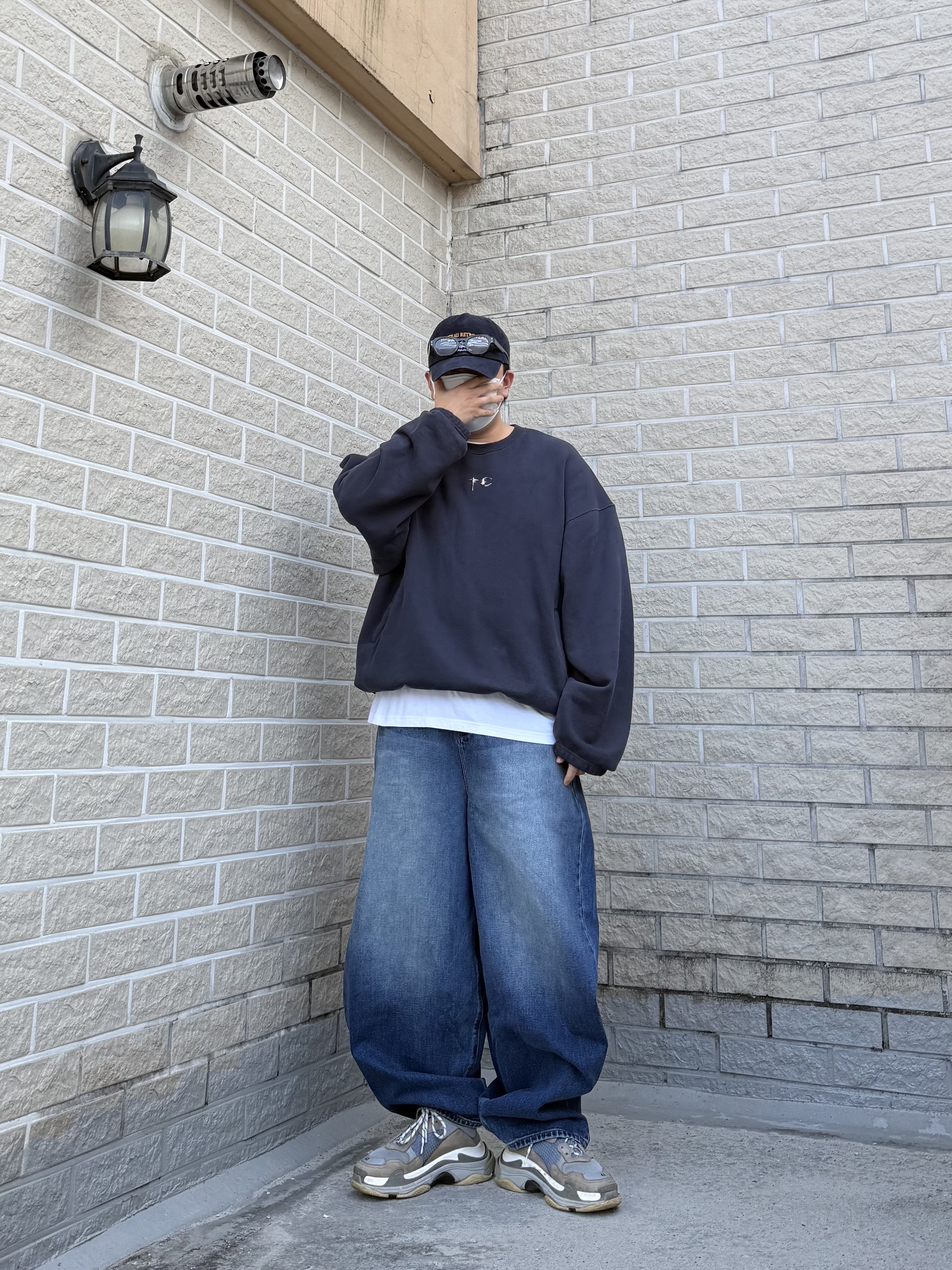 Thug Club War Survivor Navy, Balenciaga Triple S Grey 2018 착용 스타일 - 6