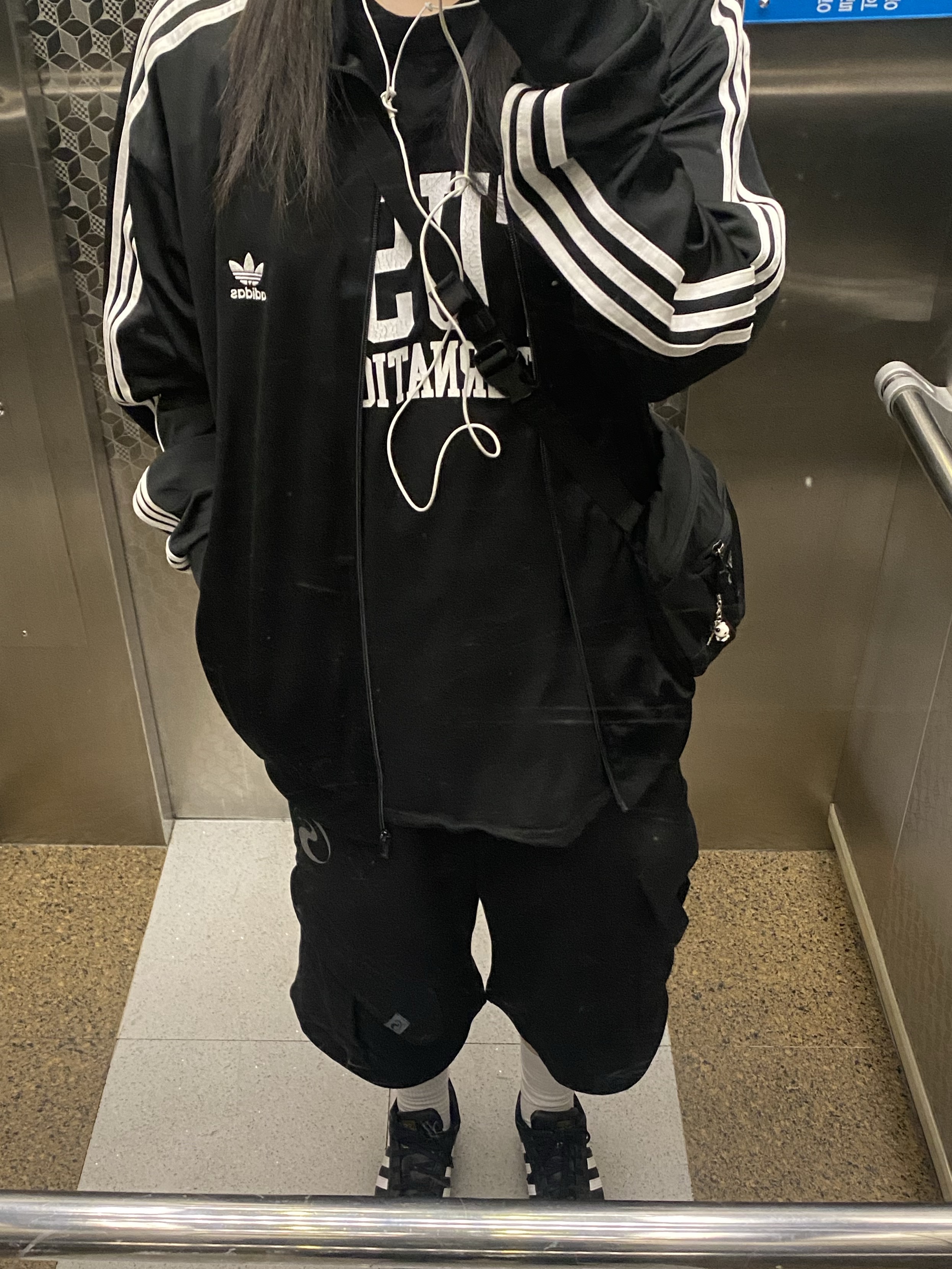 Adidas Adicolor Classics Firebird Track Top Black - KR Sizing, Adidas Superstar II Core Black Cloud White 착용 스타일