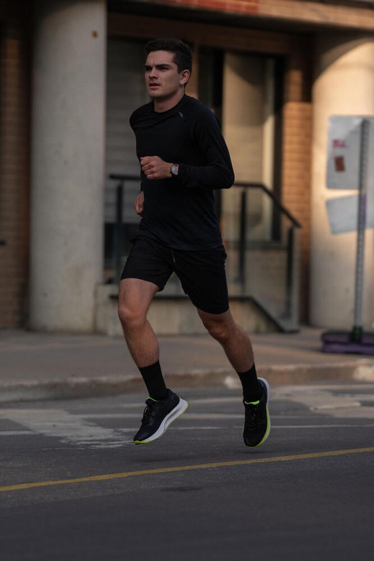 데카트론 남성 러닝 긴팔 티 런 드라이 100 스모크 블랙(DECATHLON Men's Running Long-Sleeved T-Shirt Run Dry 100 Smoke Black) - 10