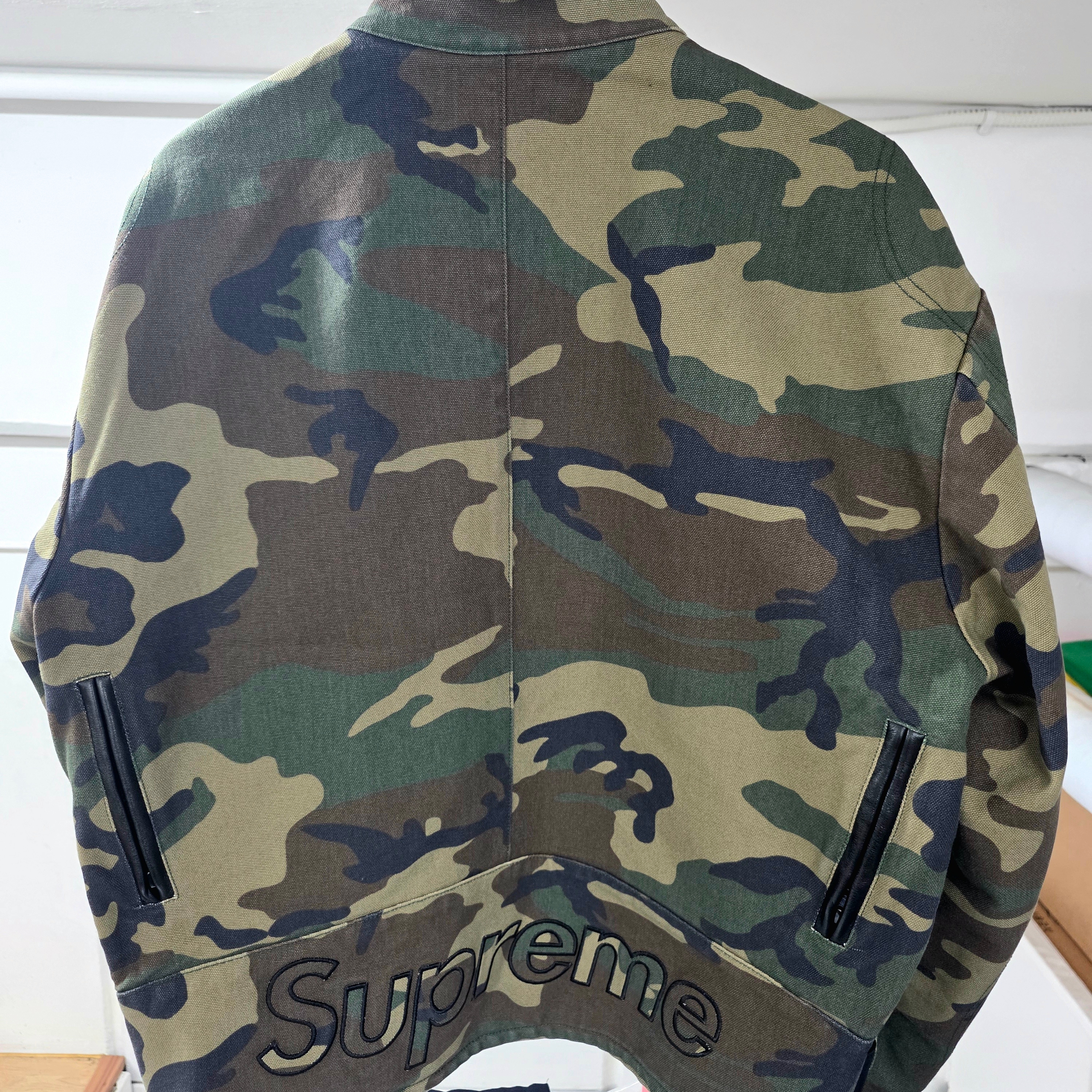 Supreme x Vanson Leathers Cordura Jacket Woodland Camo - 26SS 착용 스타일 - 4