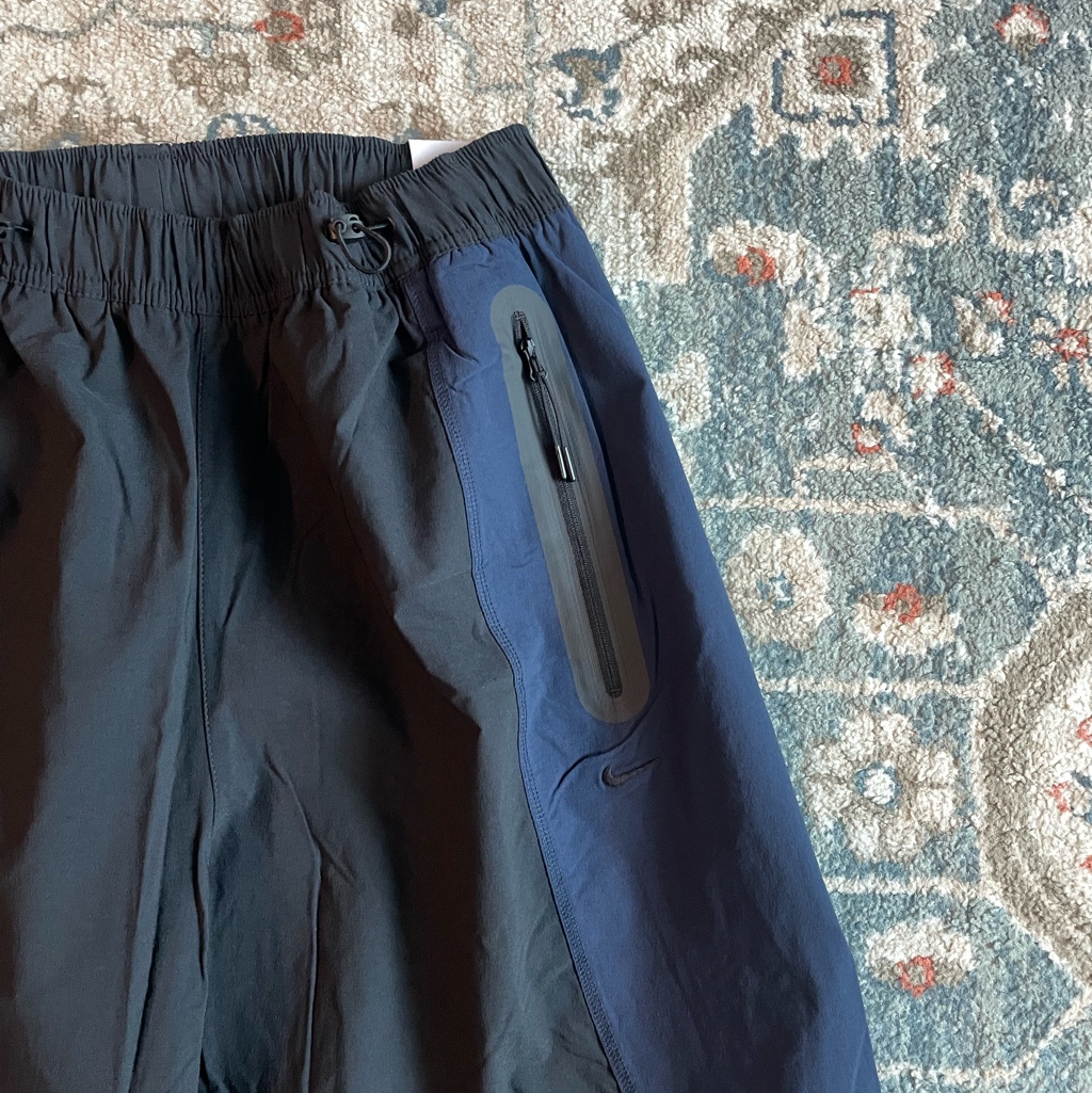 Nike Tech Dri-Fit Woven Colour Block Oversized Trousers Black Obsidian - Asia 착용 스타일 - 5