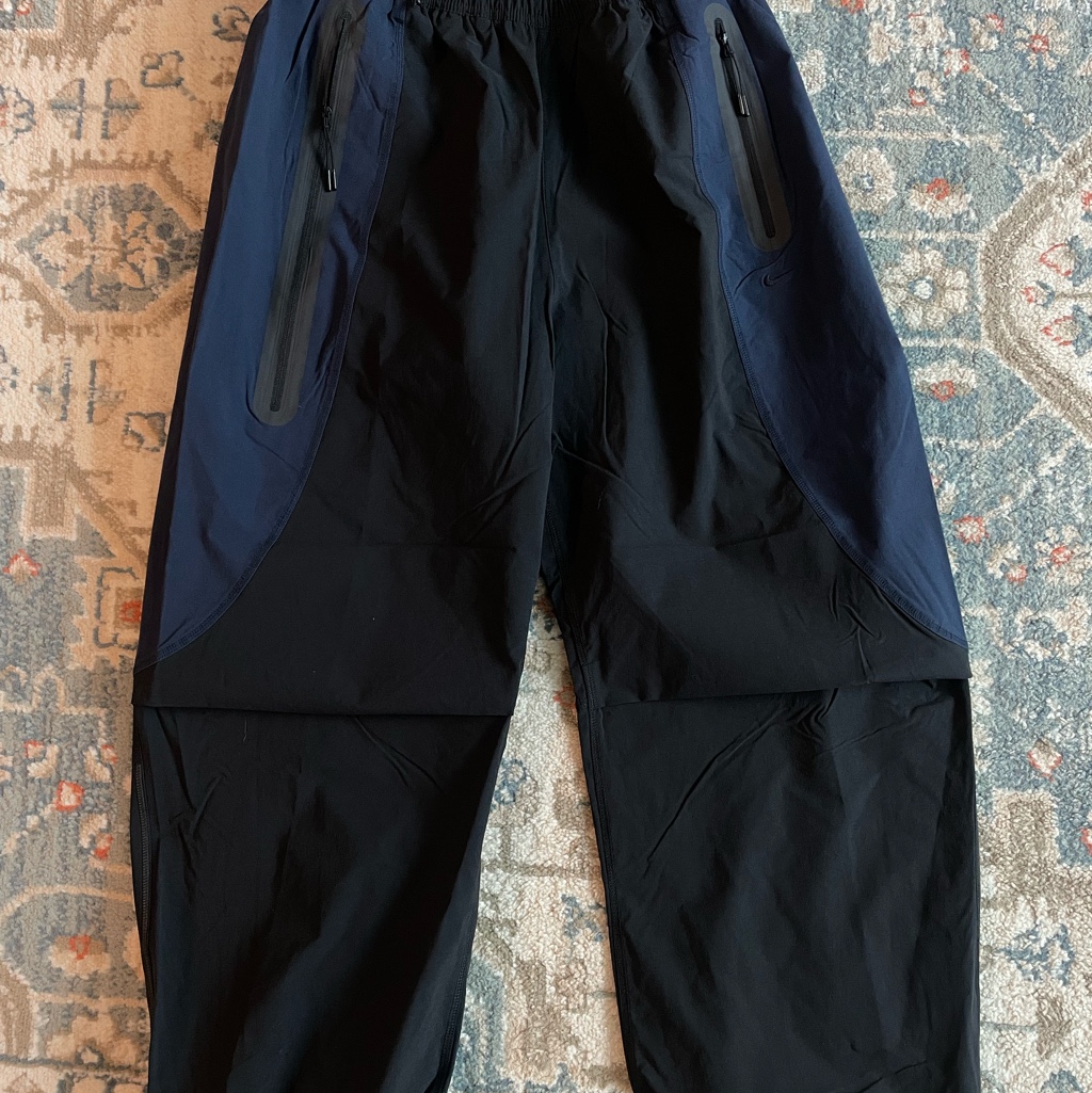 Nike Tech Dri-Fit Woven Colour Block Oversized Trousers Black Obsidian - Asia 착용 스타일 - 2
