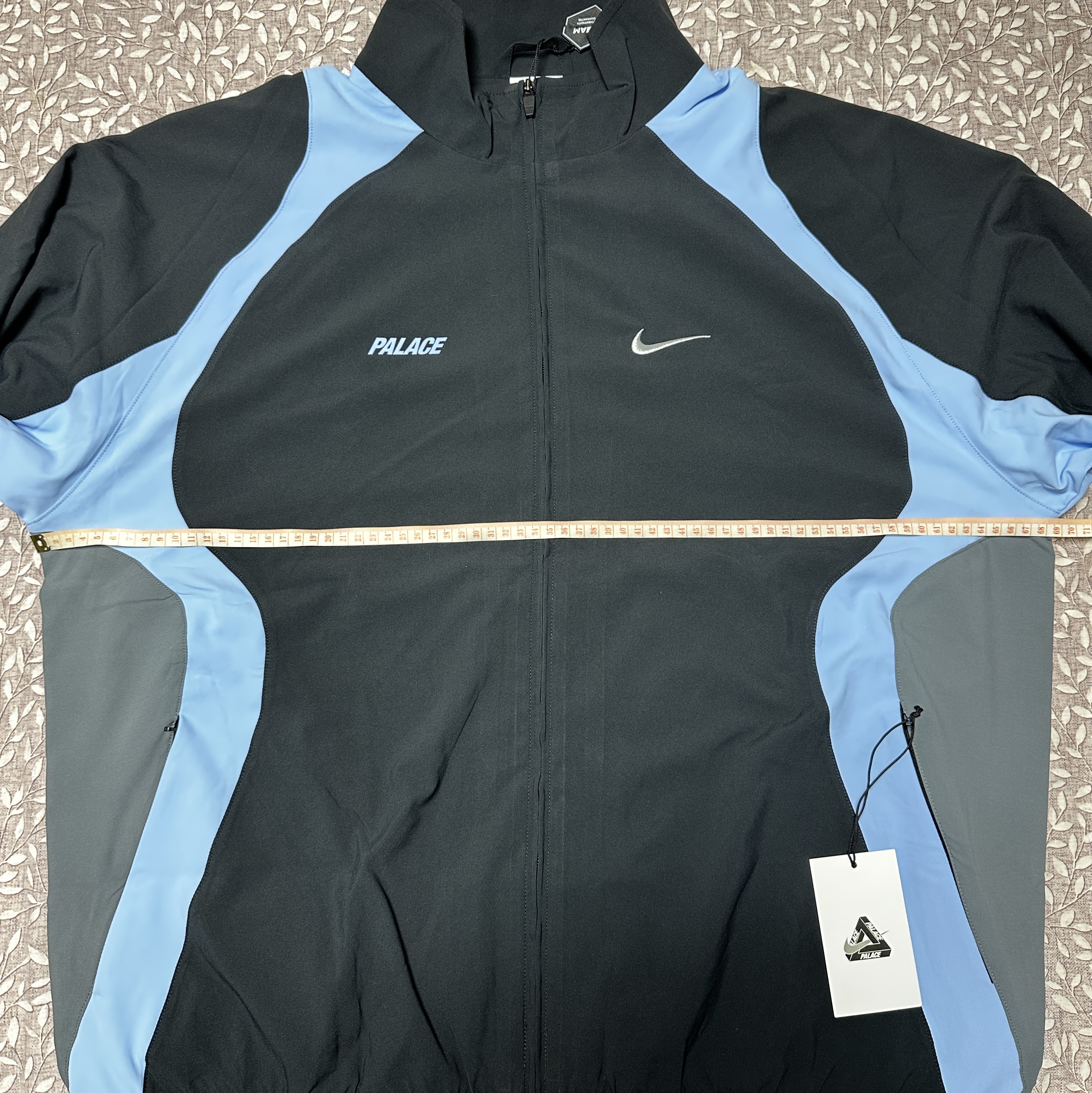 Palace x Nike Track Jacket Black - 26SS 착용 스타일 - 1