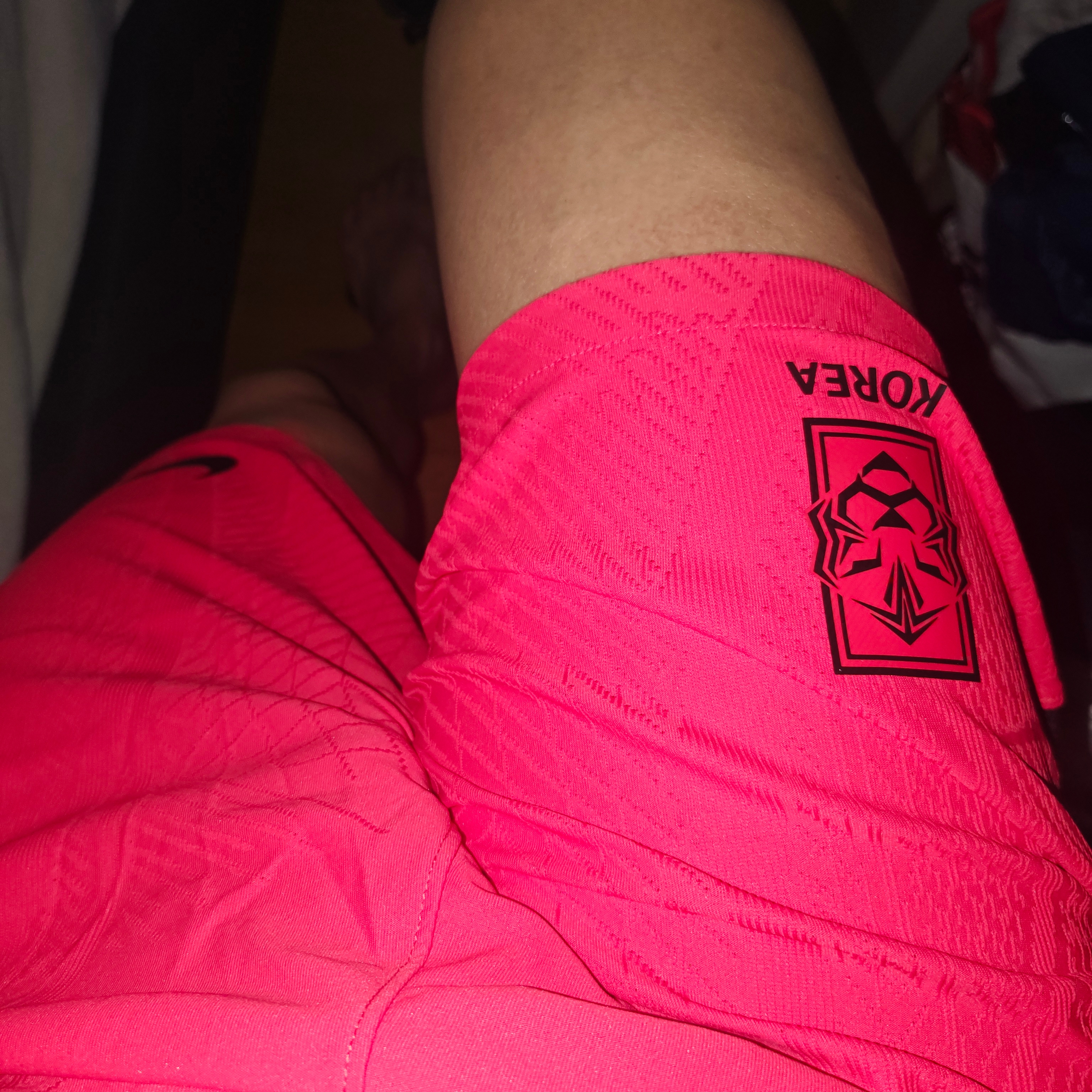 Nike Korea 2022/23 Dri-Fit ADV Player Issue Home Shorts Global Red (Non Marking Ver.) 착용 스타일 - 1