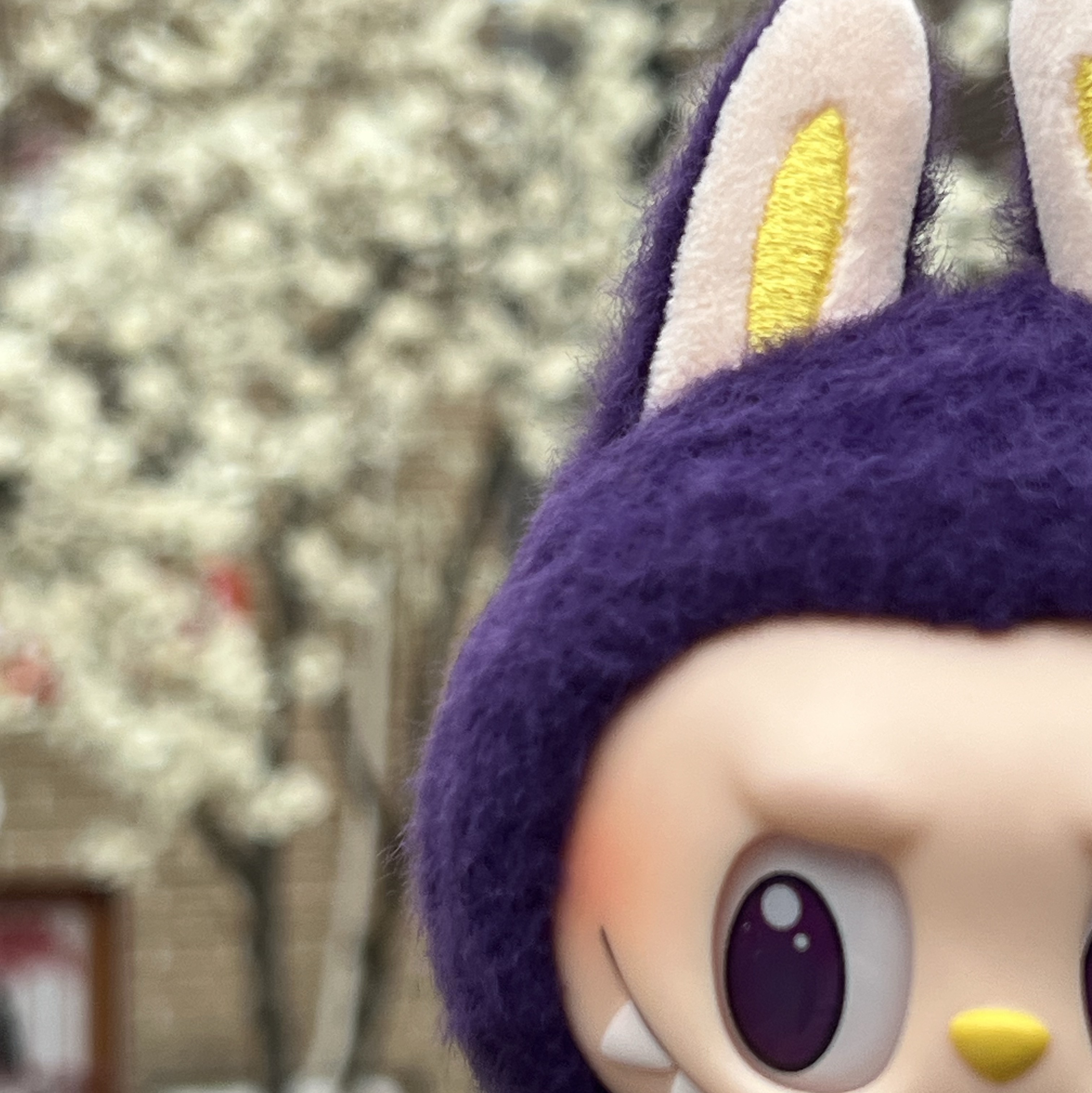 Pop Mart Labubu x Pronounce Lucky Fairy Toy Keyring 착용 스타일