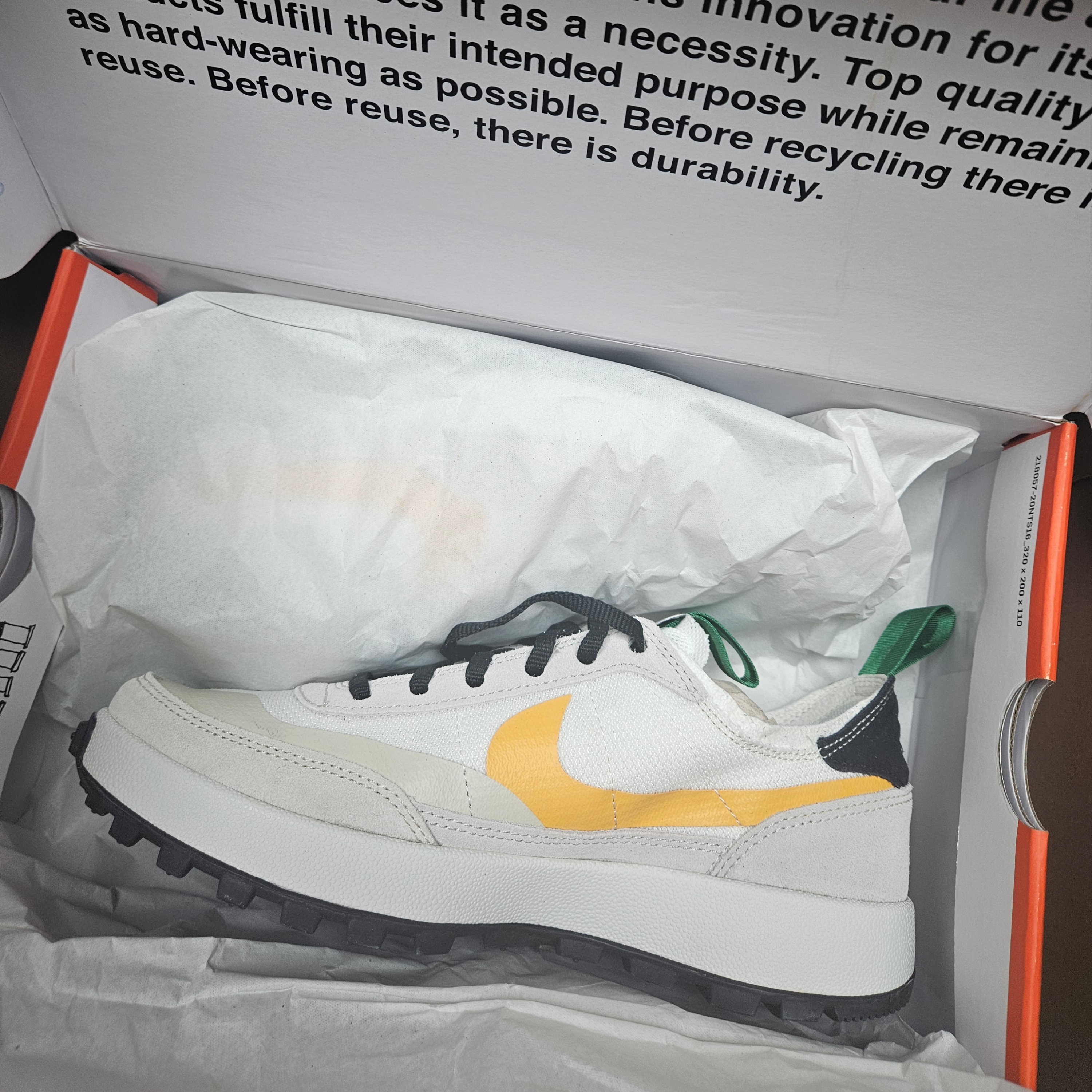 Nike x Tom Sachs General Purpose Shoe Pine Green University Gold 착용 스타일