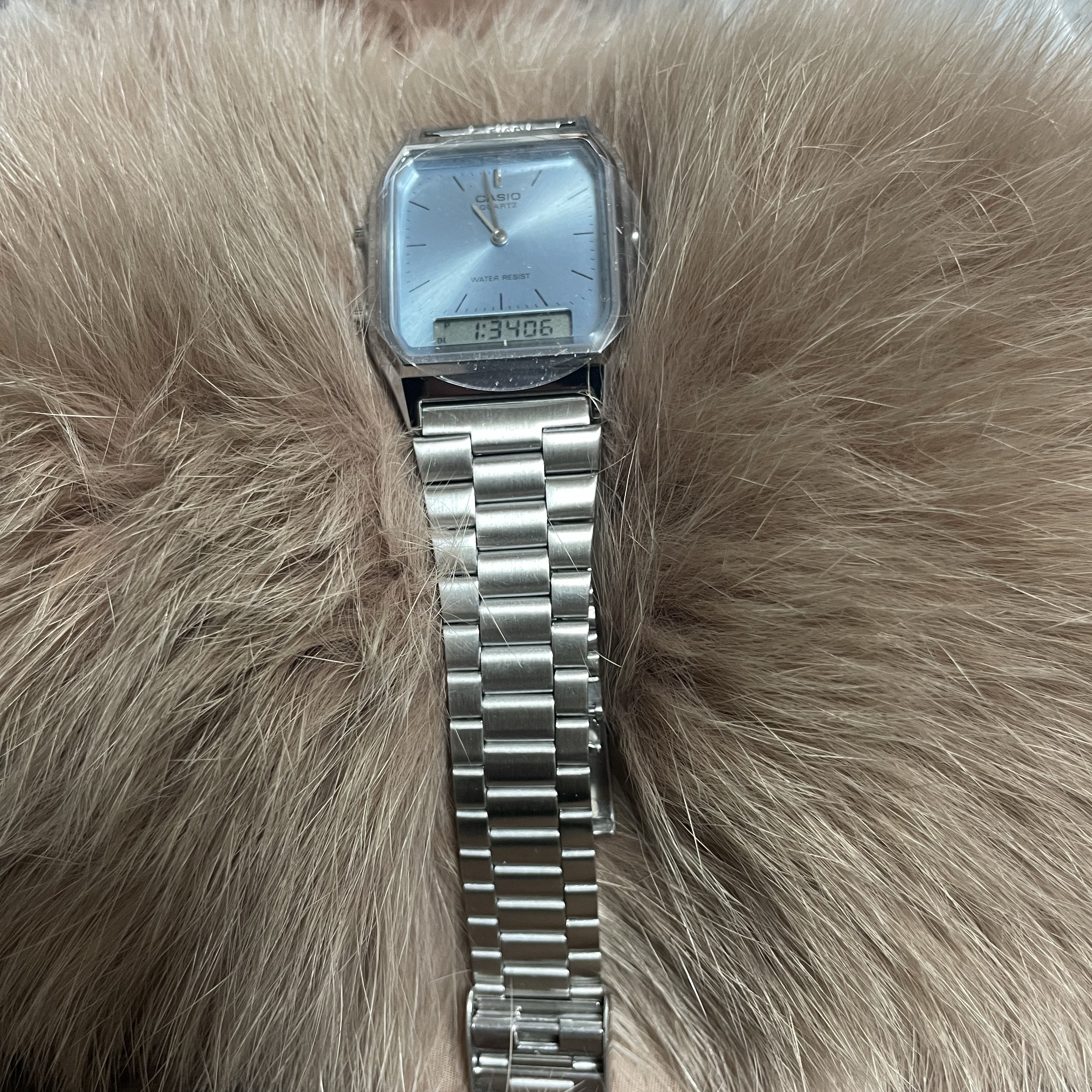 Casio AQ-230A-2A1MQY 착용 스타일
