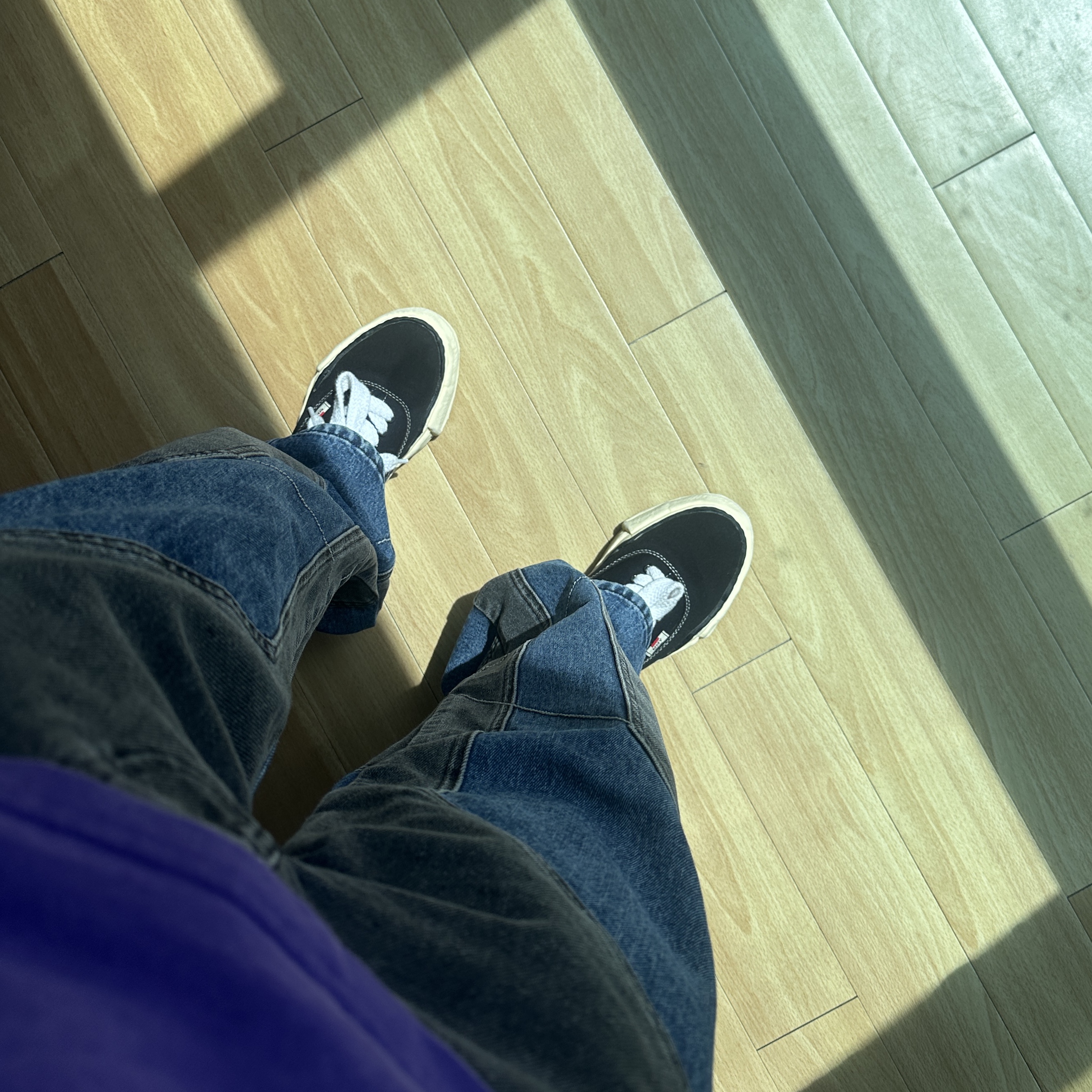 Supreme 2-Tone Paneled Jean Black - 22FW, Maison Mihara Yasuhiro Baker OG Sole OD Canvas Low-top Sneakers Black 착용 스타일