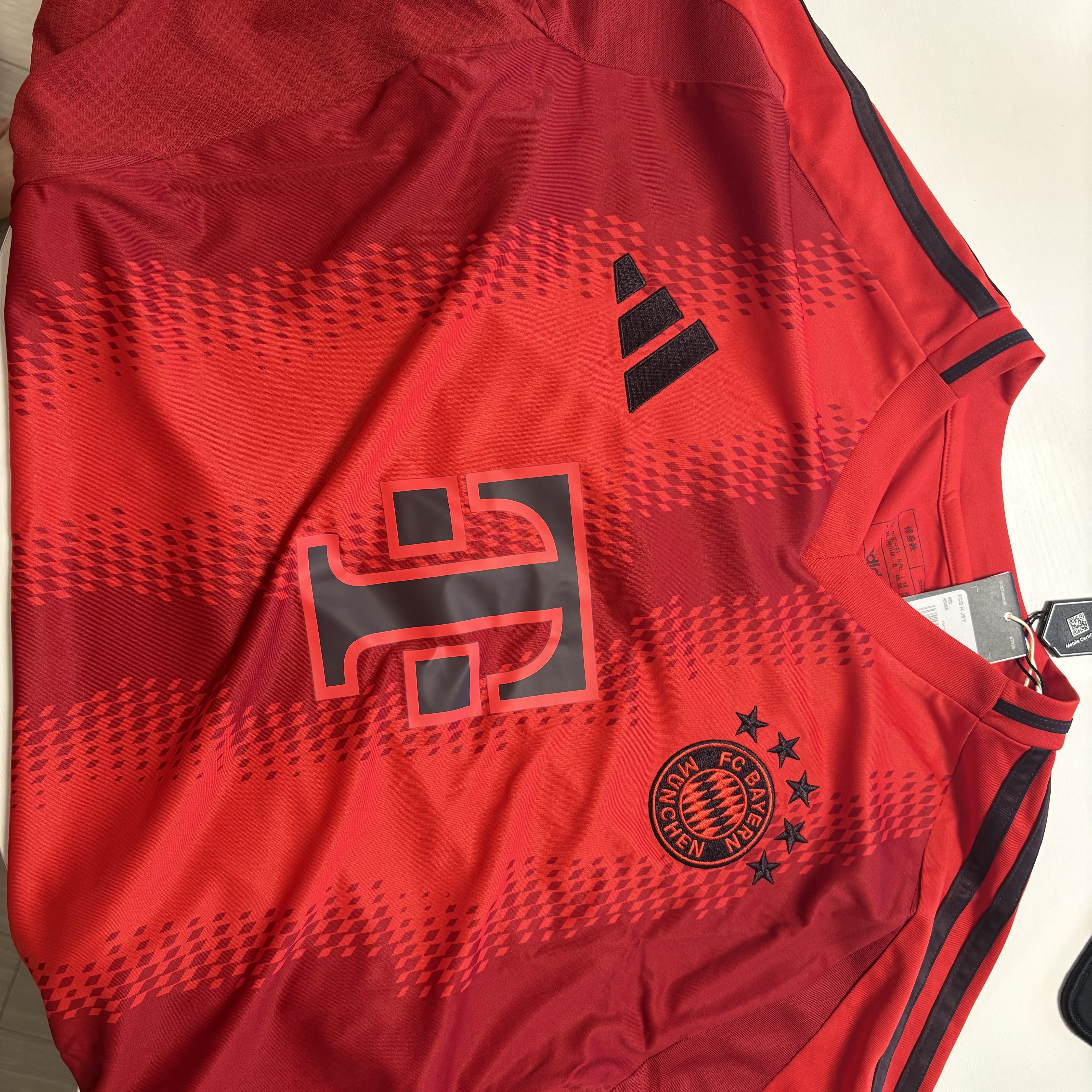 Adidas Bayern Munchen 2024/25 Home Jersey Red - KR Sizing (Non Marking Ver.) 착용 스타일 - 2
