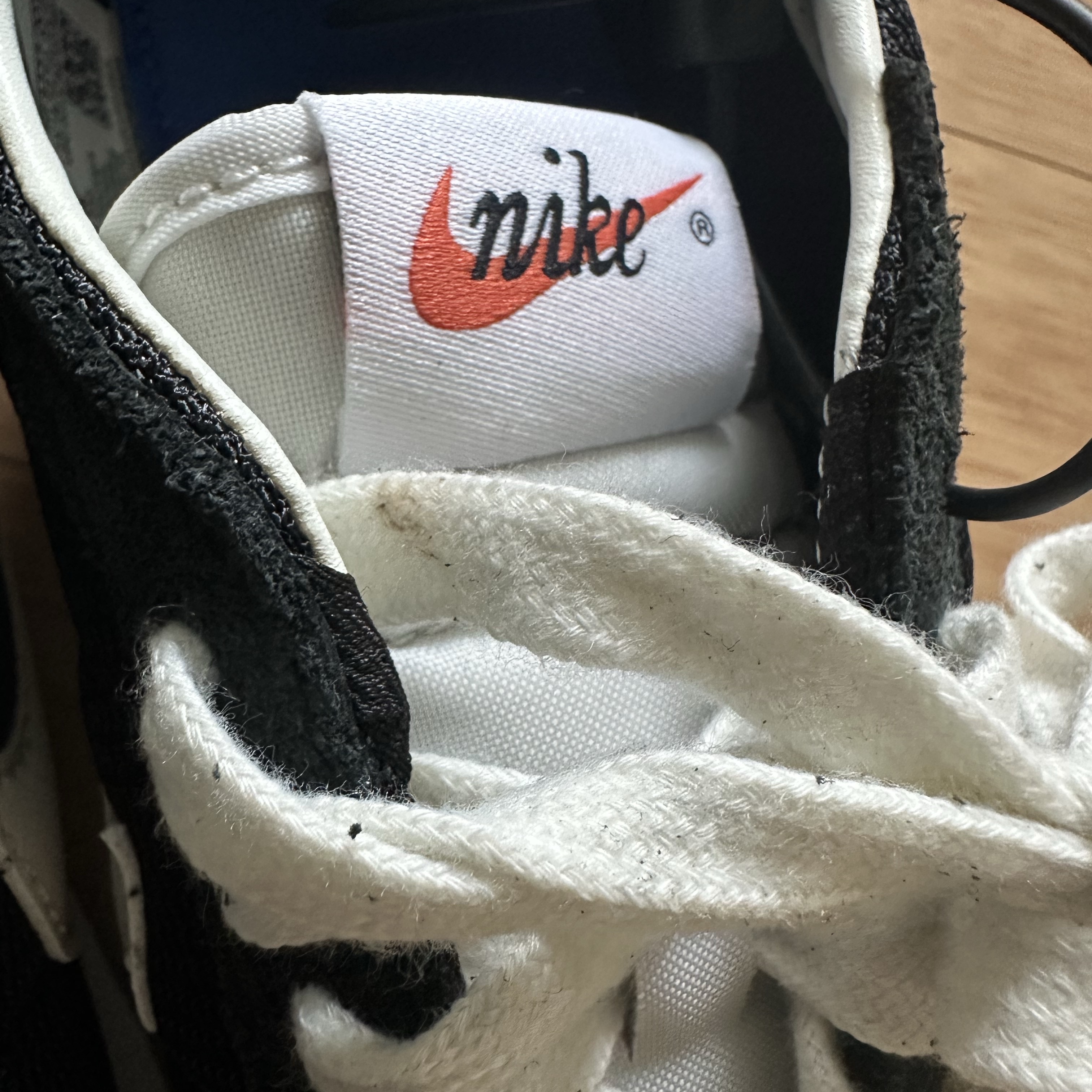 (W) Nike LD-1000 Black Safety Orange 착용 스타일 - 1
