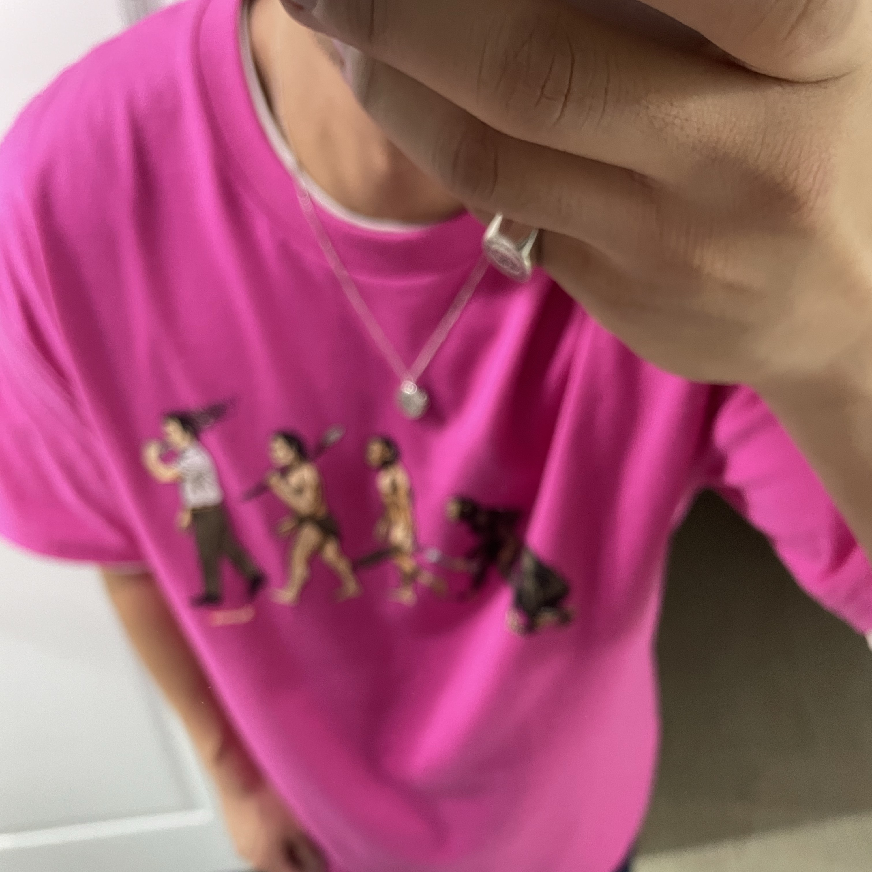 Supreme Evolution T-Shirt Fuschia - 26SS 착용 스타일