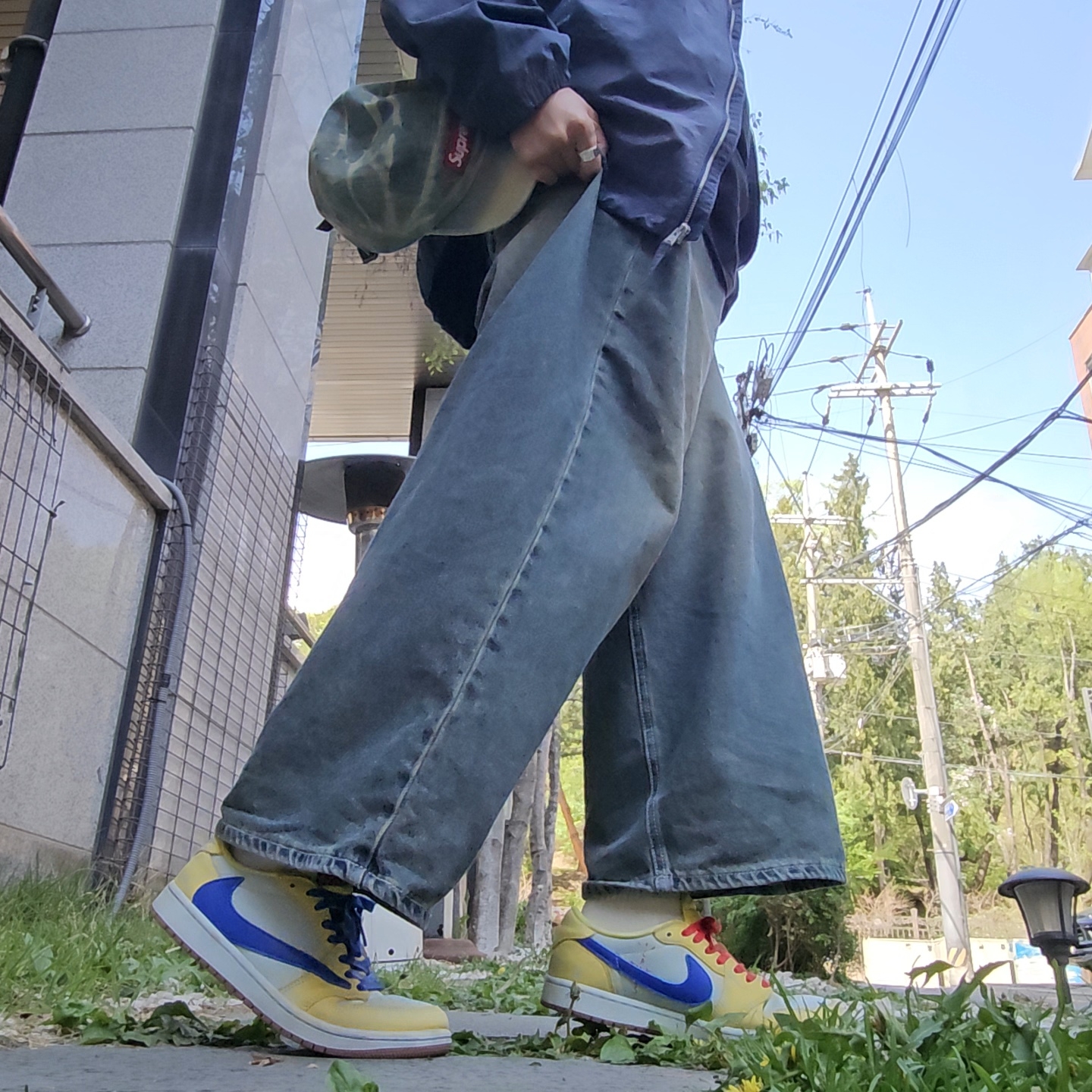 Supreme Denim Camp Cap Dirty Indigo - 25FW, Stussy Wave Dye Beach Shell Jacket Navy 착용 스타일 - 6