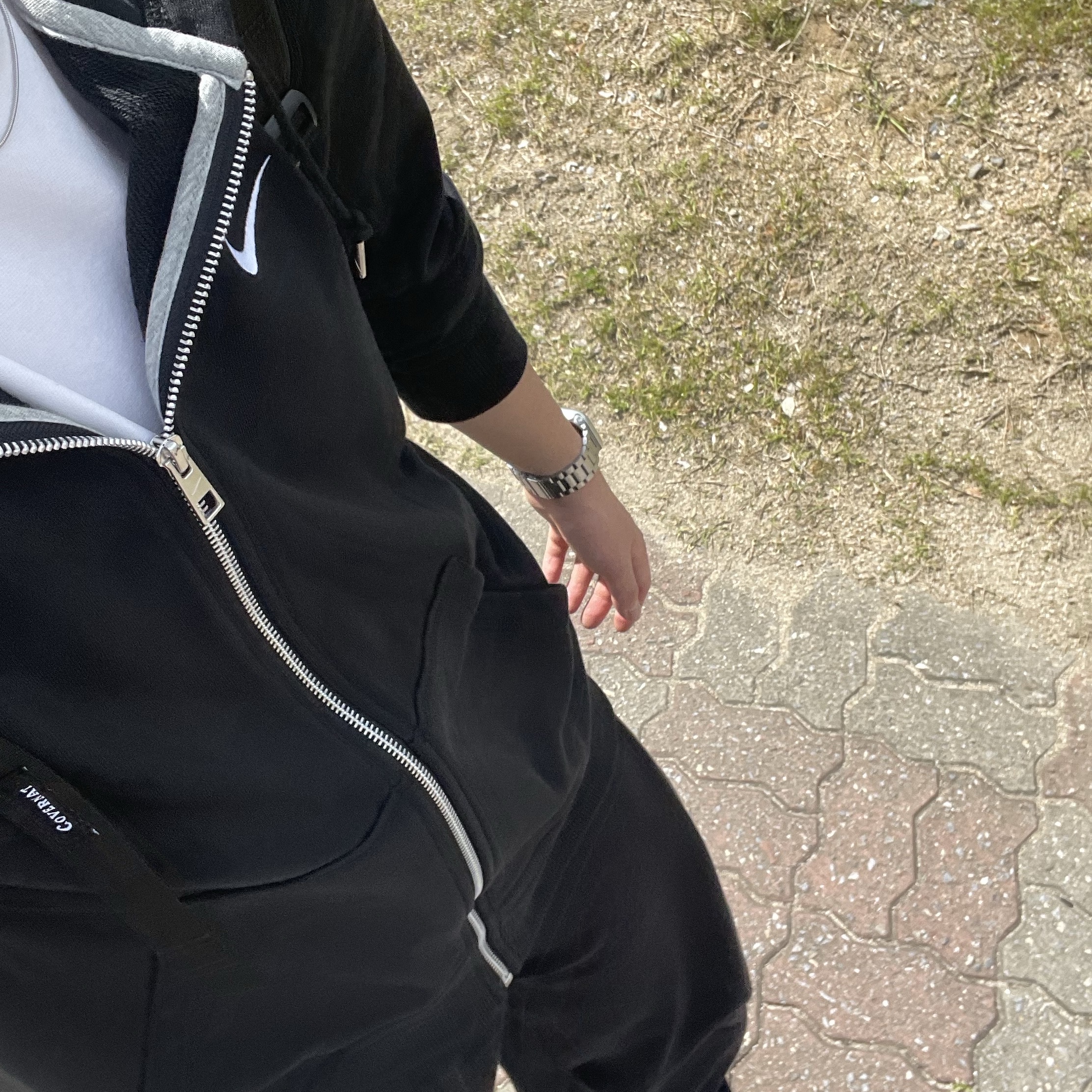 Nike NSW Classic Full Zip Hoodie Black - Asia, Apple Watch Nike SE 44mm GPS Silver Aluminum Case with Nike Sport Band Pure Platinum Black (Korean Ver.) 착용 스타일