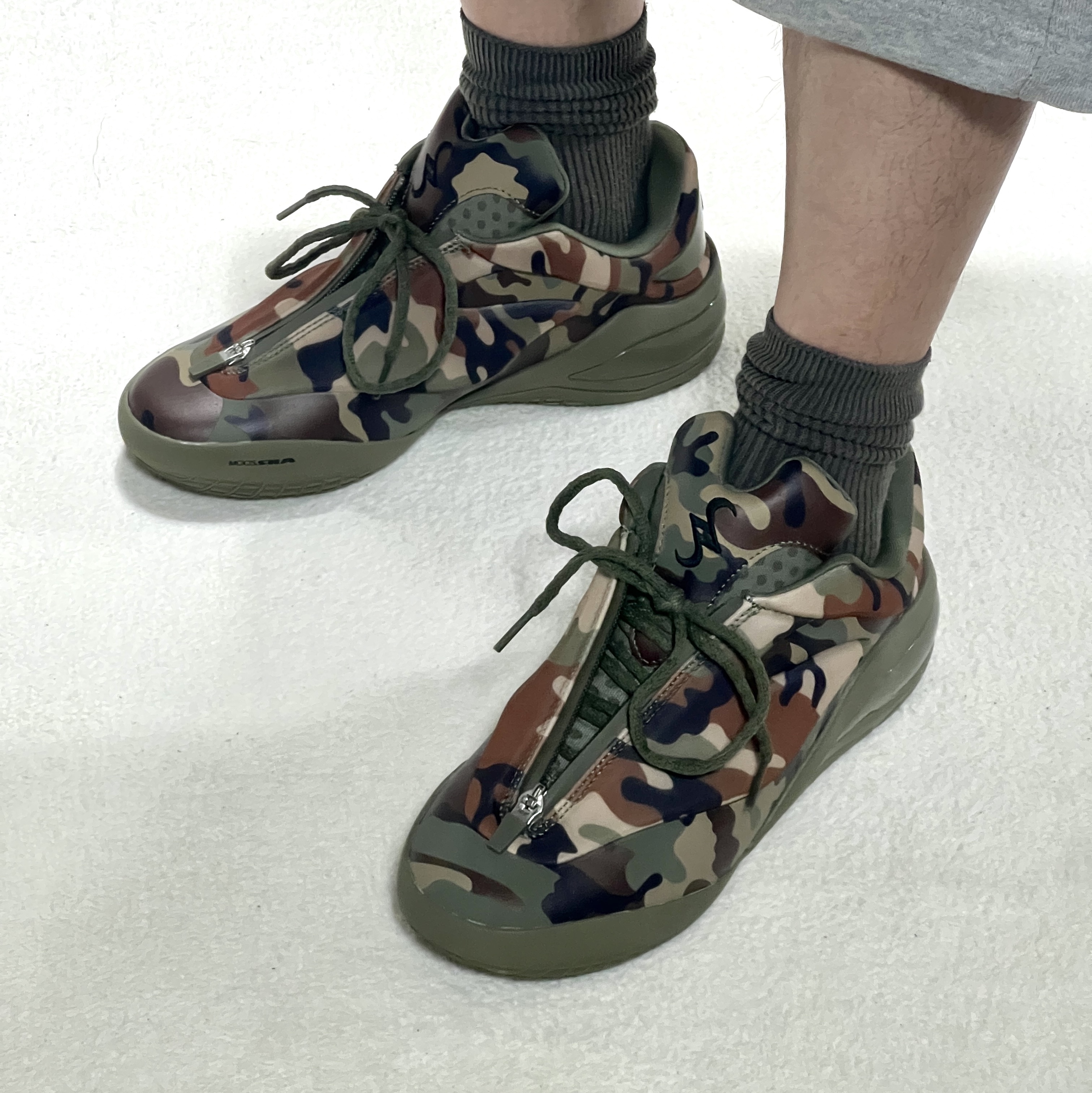 Converse x Shai 001 Echo ์ฐฉ์ฉ ์คํ์ผ - 1