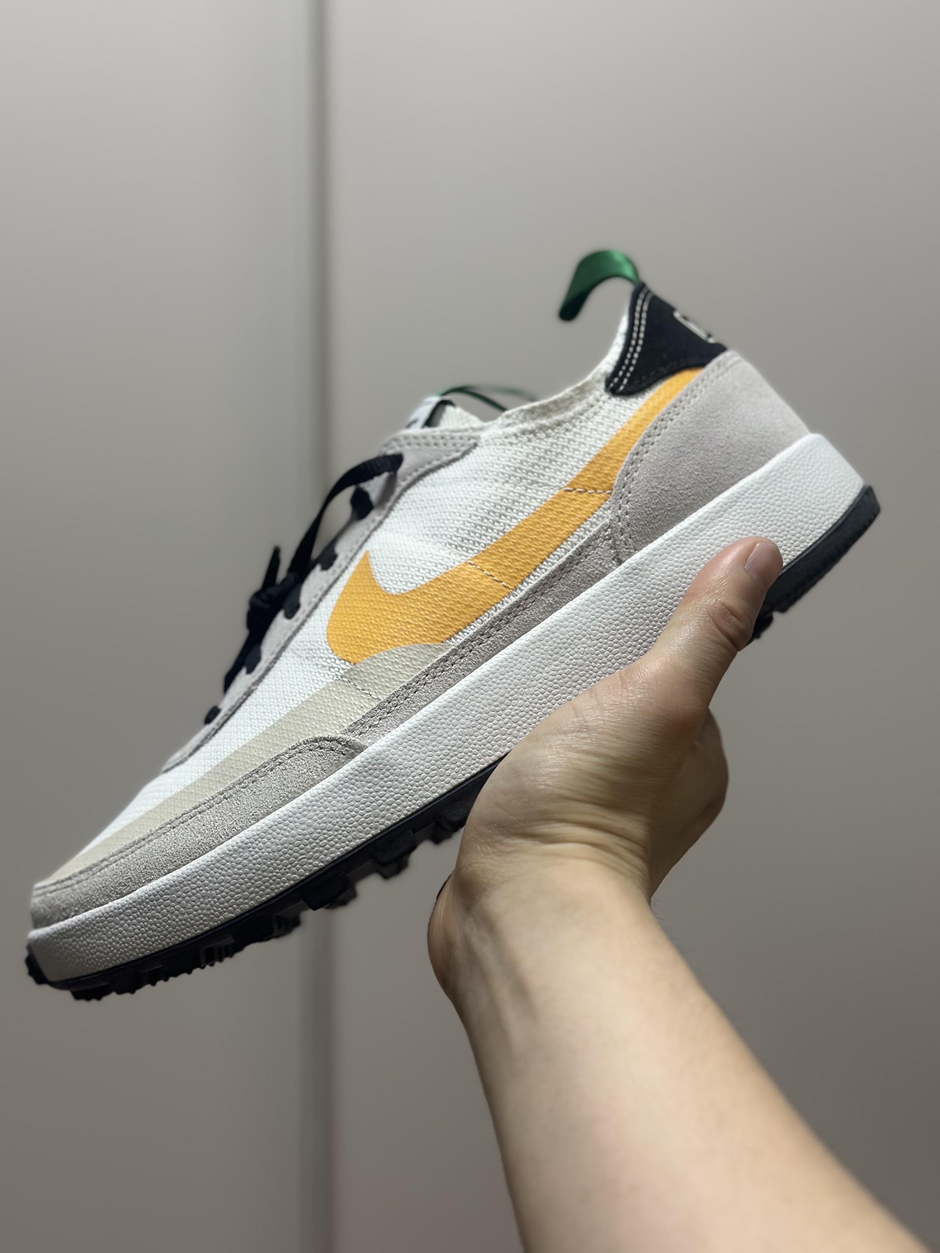 Nike x Tom Sachs General Purpose Shoe Pine Green University Gold 착용 스타일