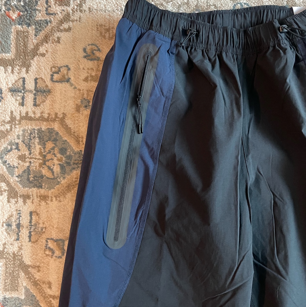Nike Tech Dri-Fit Woven Colour Block Oversized Trousers Black Obsidian - Asia 착용 스타일 - 4