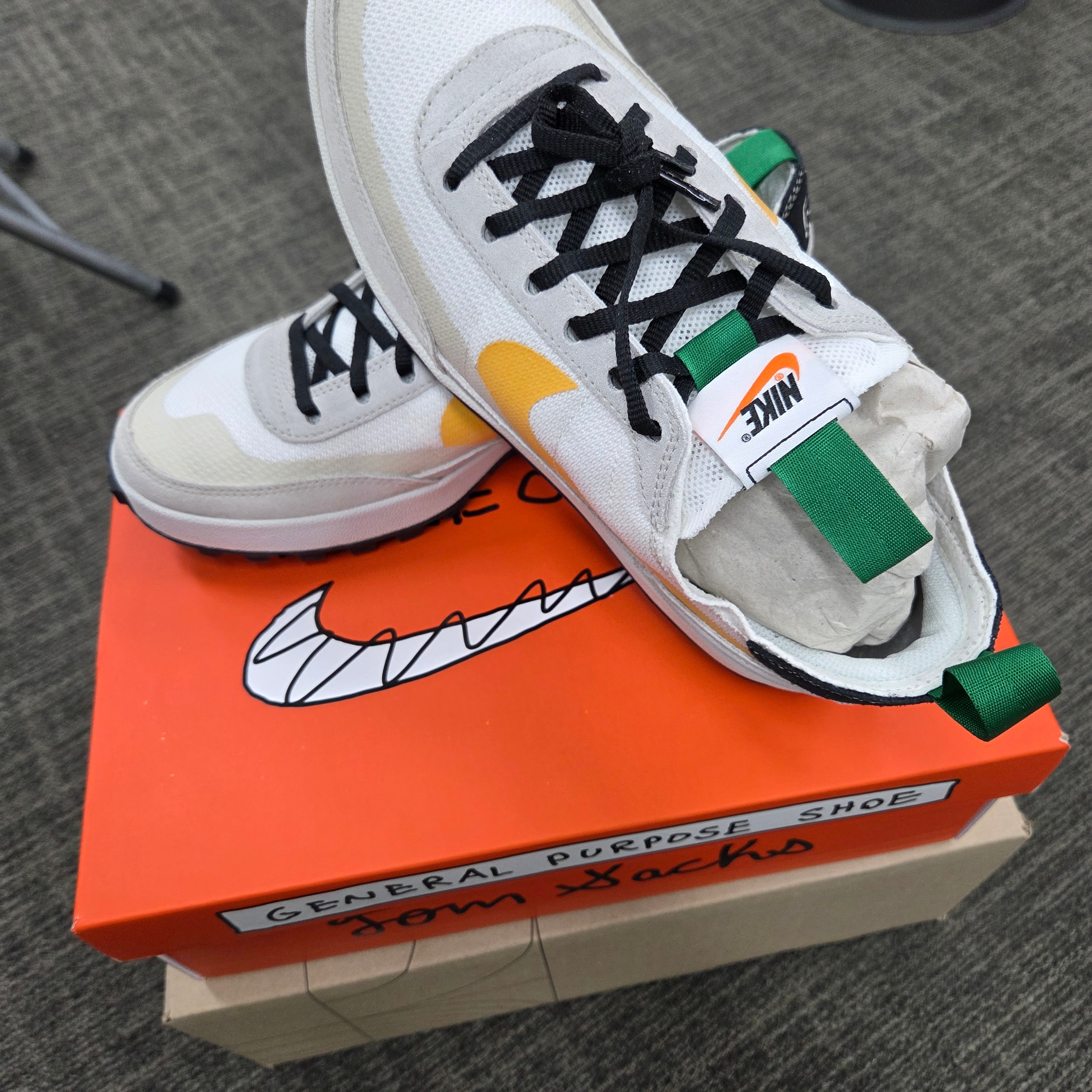 Nike x Tom Sachs General Purpose Shoe Pine Green University Gold 착용 스타일 - 2